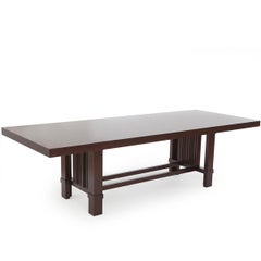 Taliesin-Tisch, entworfen von Frank Lloyd Wright und hergestellt von Cassina im Jahr 1925