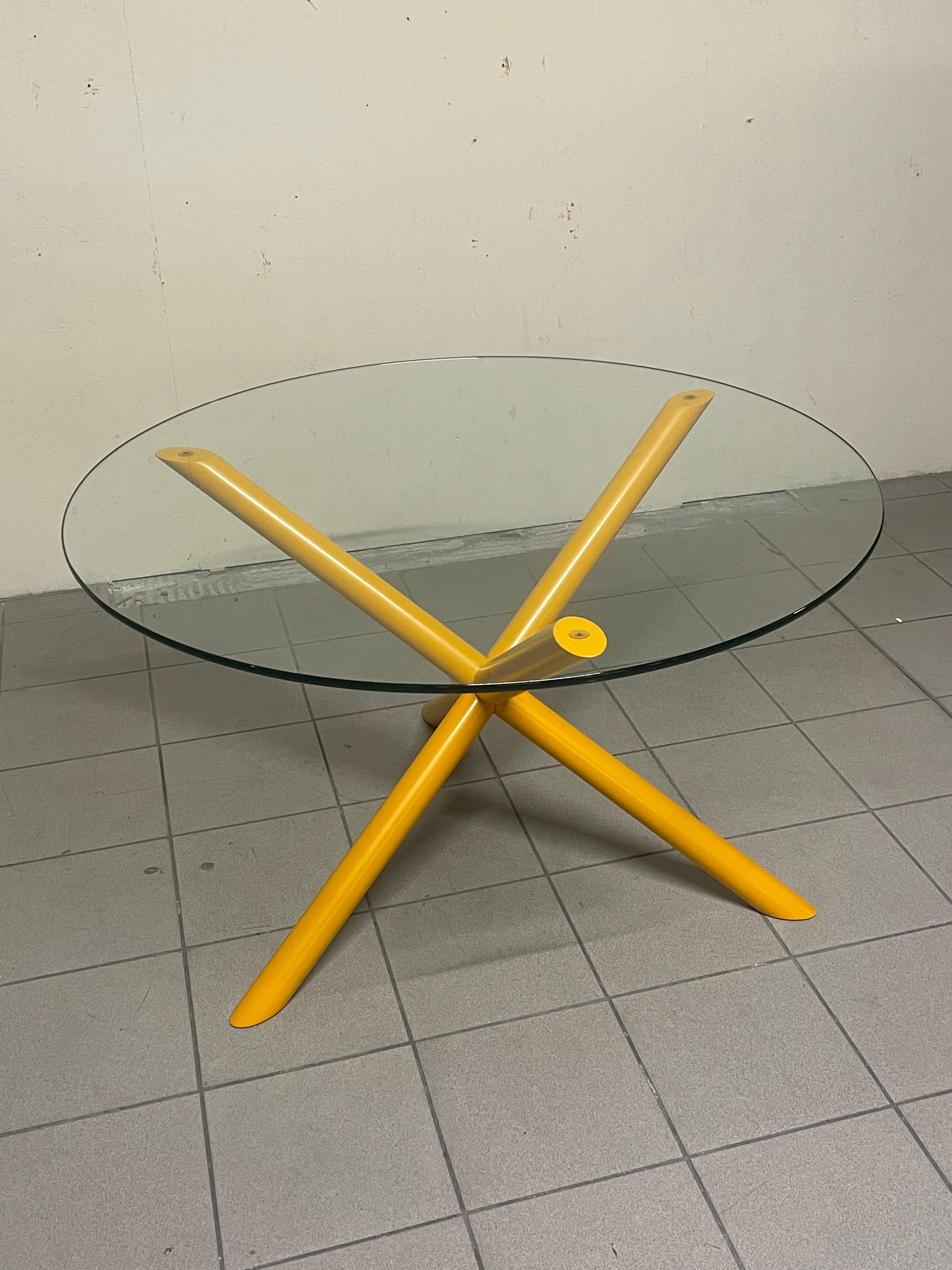 1970s round table with metal foot and crystal top In Good Condition For Sale In SAN PIETRO MOSEZZO, NO
