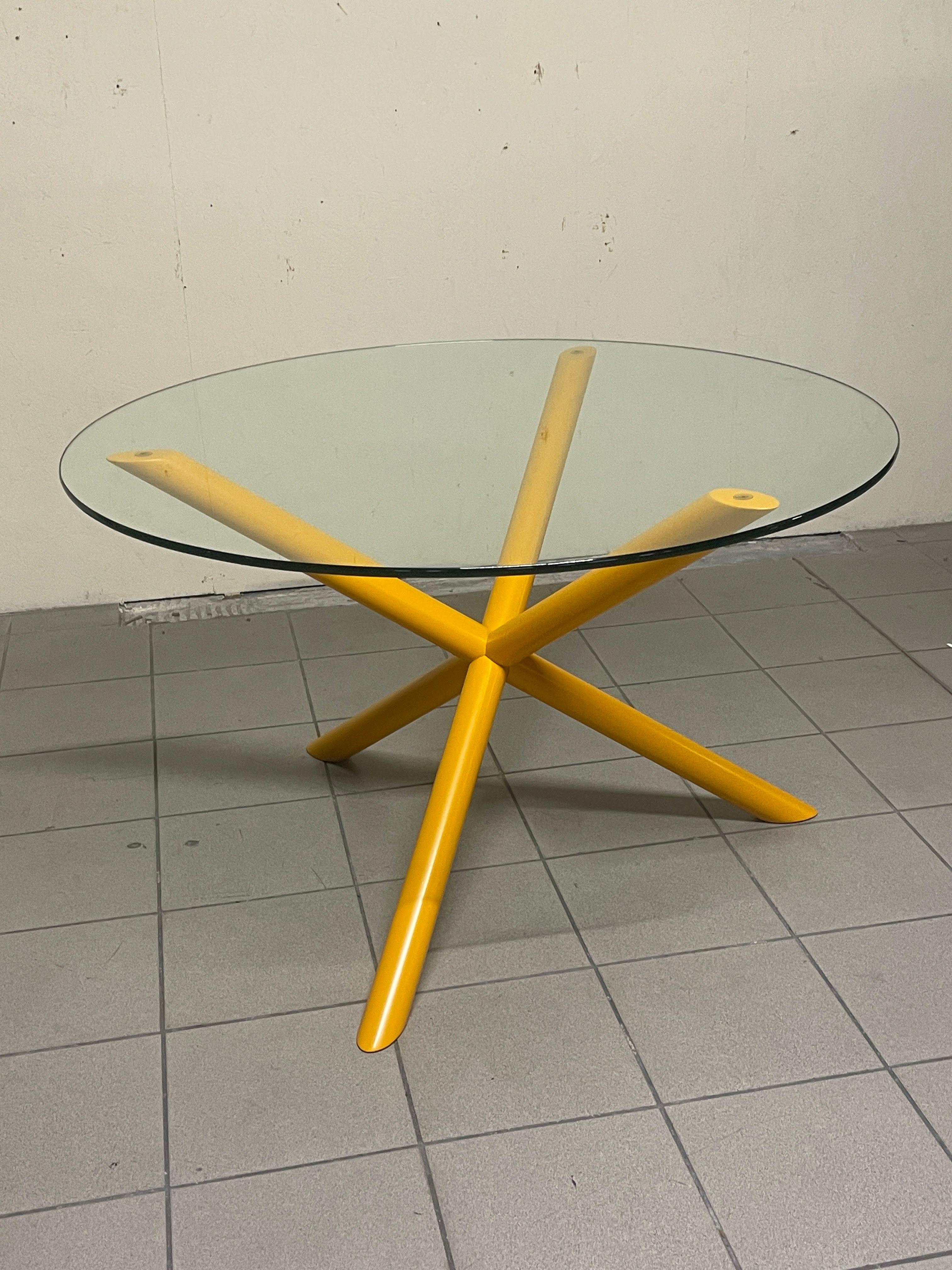 1970s round table with metal foot and crystal top For Sale 1
