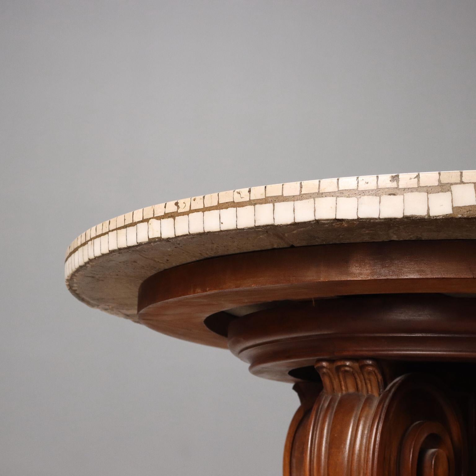 Runder Tisch mit Mosaikplatte 19. Jahrhundert Italien (19th Century) im Angebot
