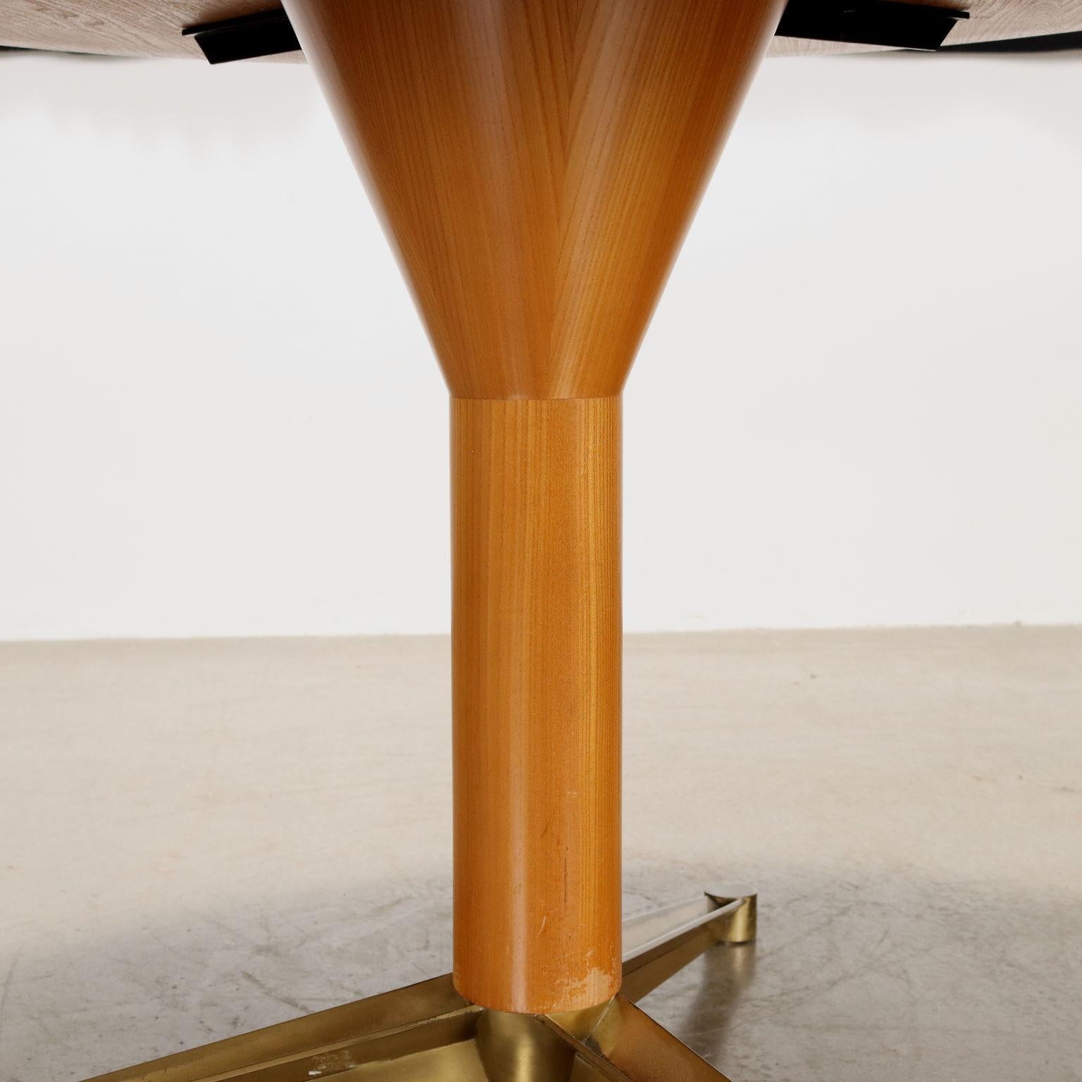 Milieu du XXe siècle Cantù Furniture Exposition Consortium Table ronde des années 1960 en vente