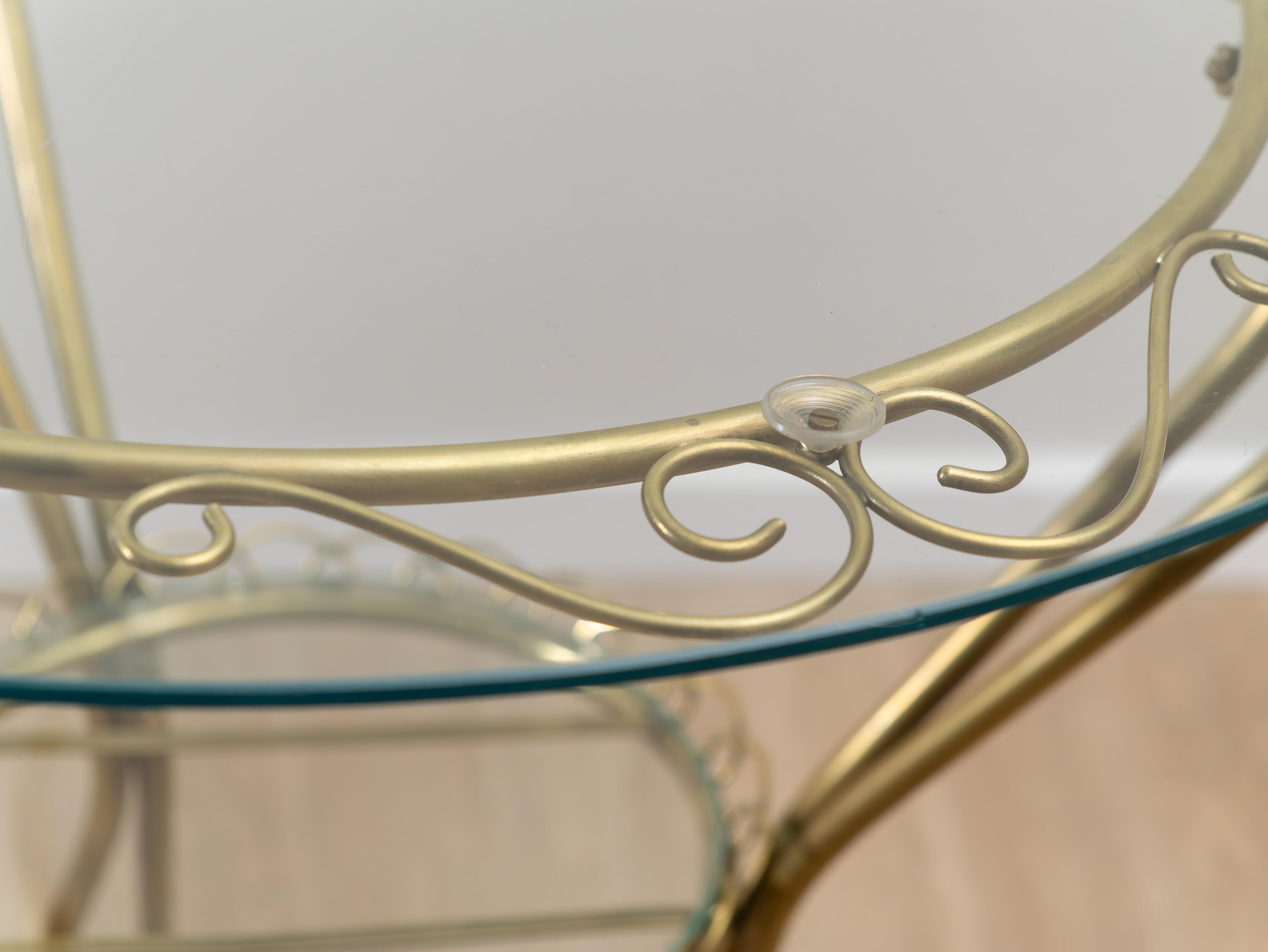 Mid-20th Century Brass round coffee table, 1950s For Sale