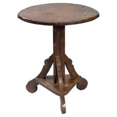 Antique Round walnut table, Lombardy, 16th century