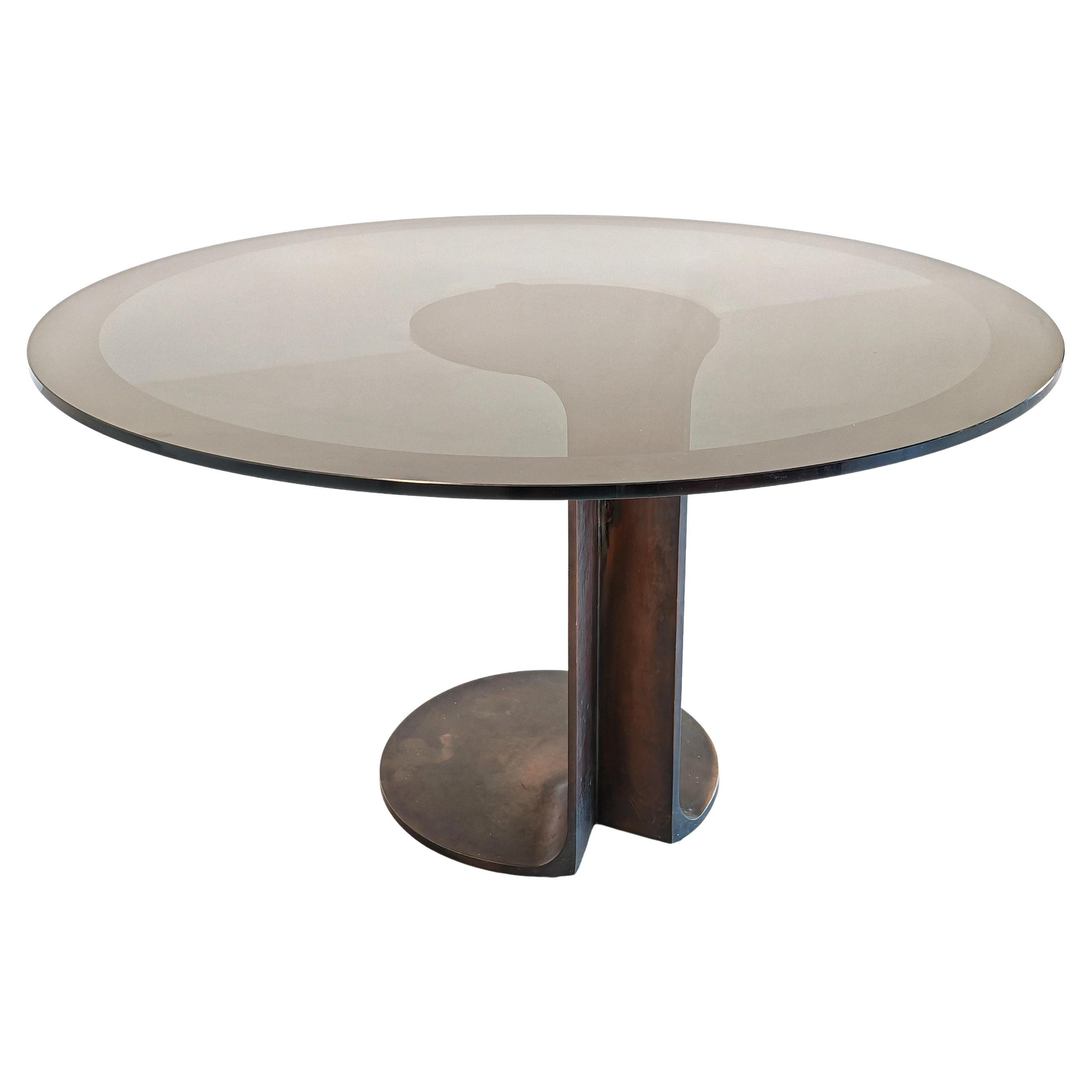 Runder Tisch TL59 Afra
Tobia Scarpa Paggi original 1970er Version im Angebot