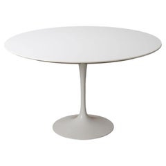 Tavolo Tondo 'Tulip' di Eero Saarinen per Knoll, Anni 70-80
