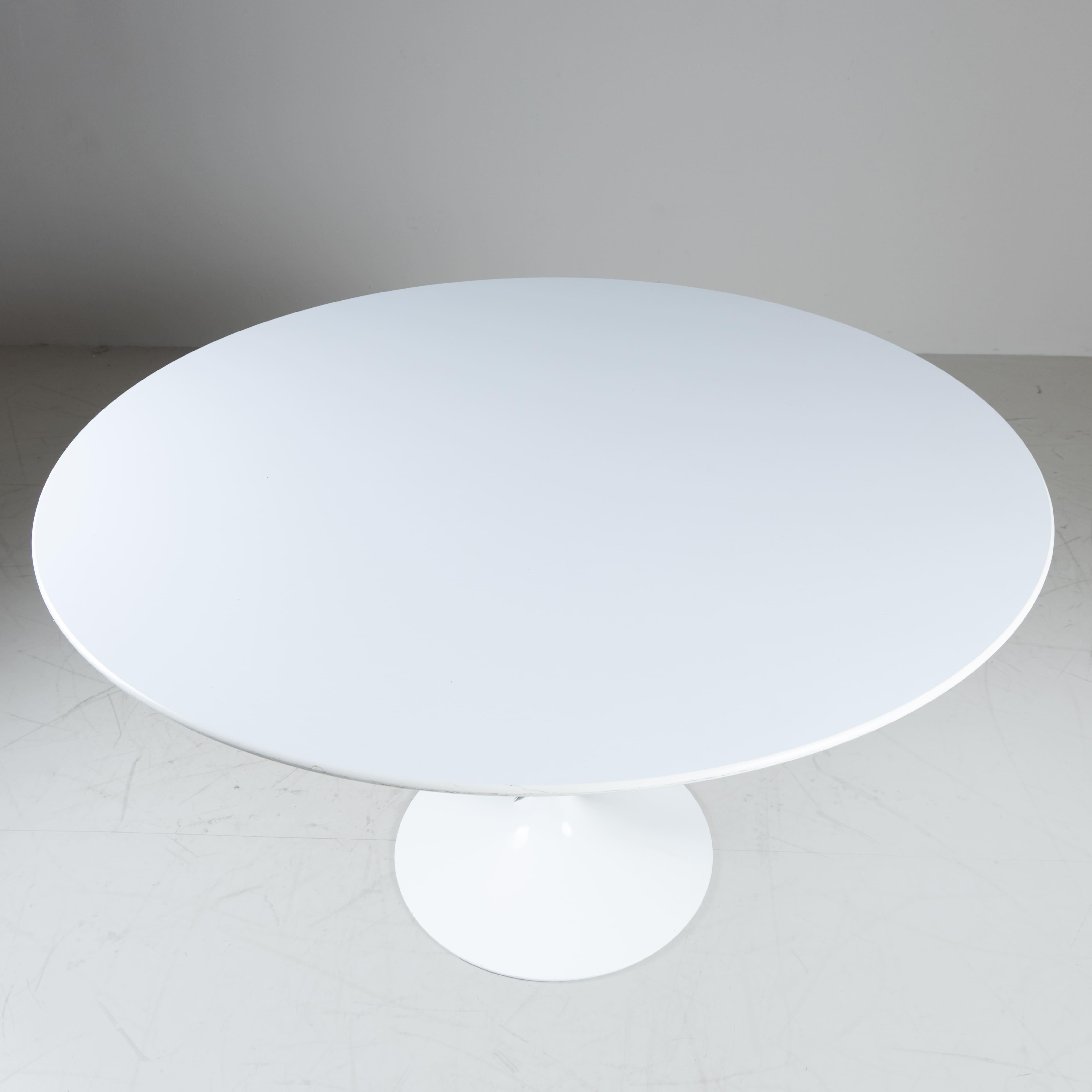 Metal Tavolo tondo Tulip, Knoll, 1969 For Sale