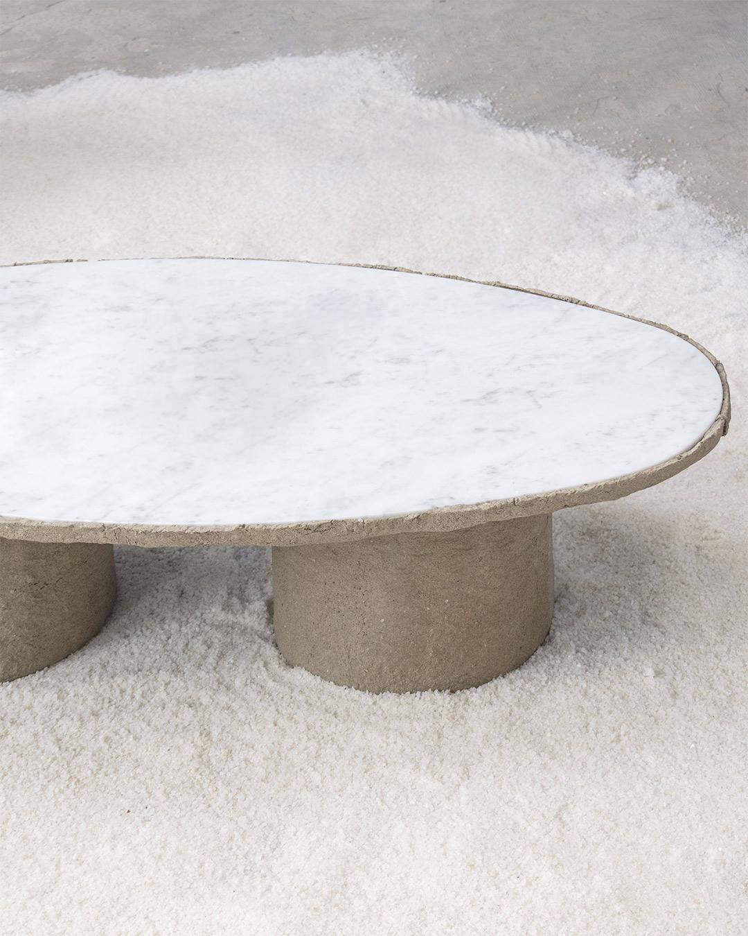 Where we come from dictates the characteristics of who we are. Where we grew up is what differentiates us. “Tradizione” is a project which goes to study the traditions of the territory to create something different using marble and paper.
Marble and