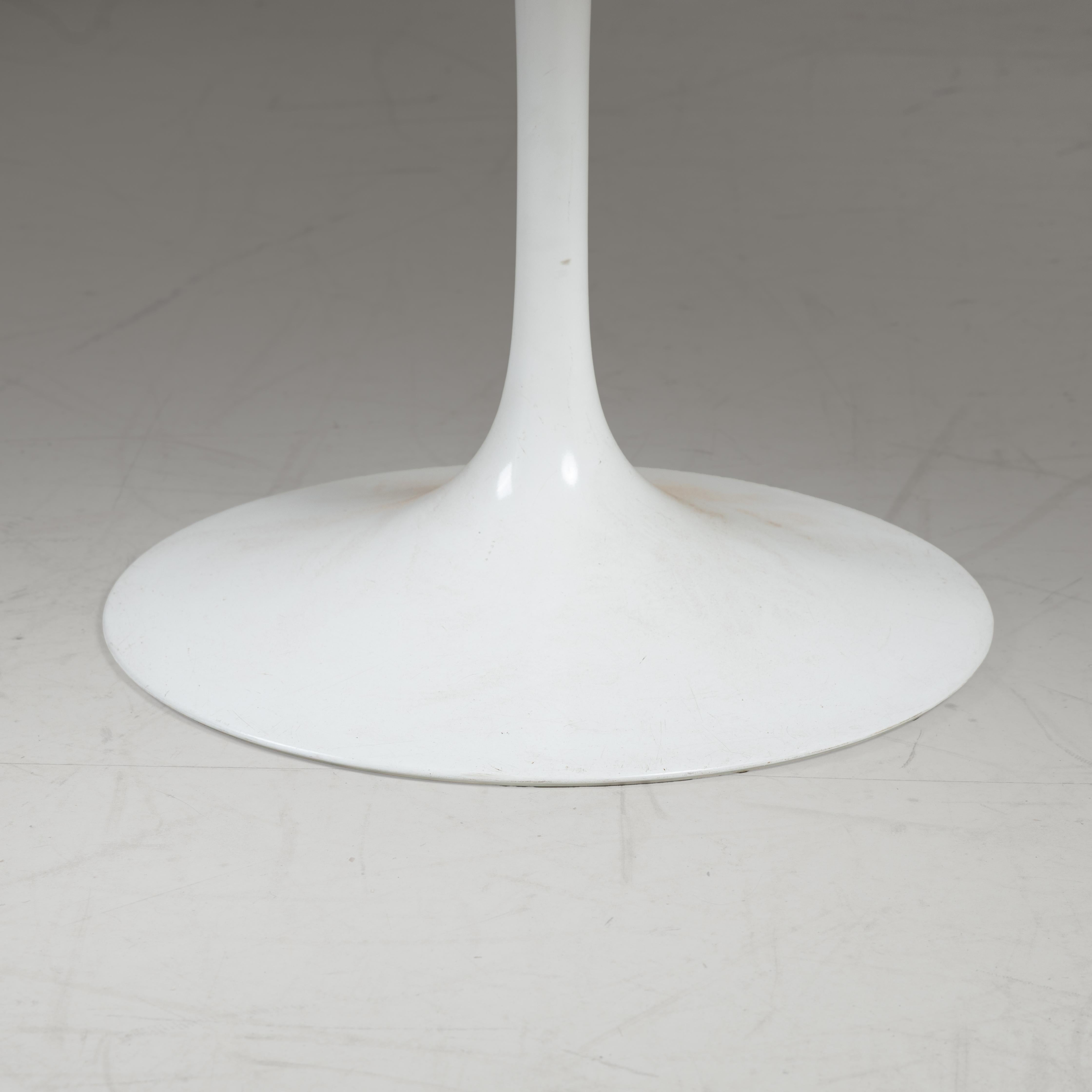 Tulip-Marmortisch von Eero Saarinen für Knoll, 1955 im Angebot 1
