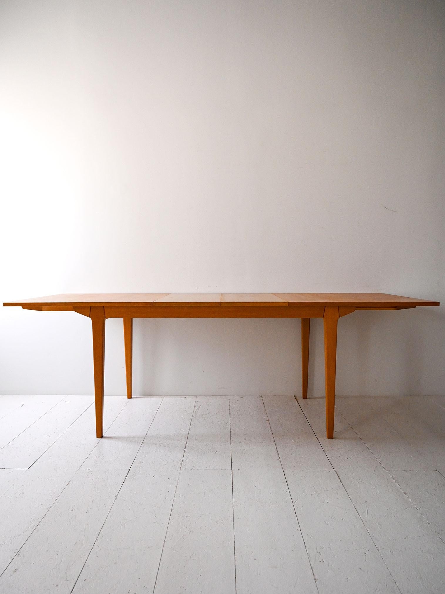 Scandinave moderne Table ULVÖ des années 1960 par Erik Wørts pour IKEA en vente