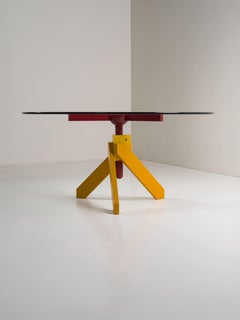 Table Vidum rouge et jaune par Vico Magistretti pour De Padova Italia 1987
