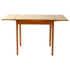 Tavolo vintage scandinavo in formica anni ’50