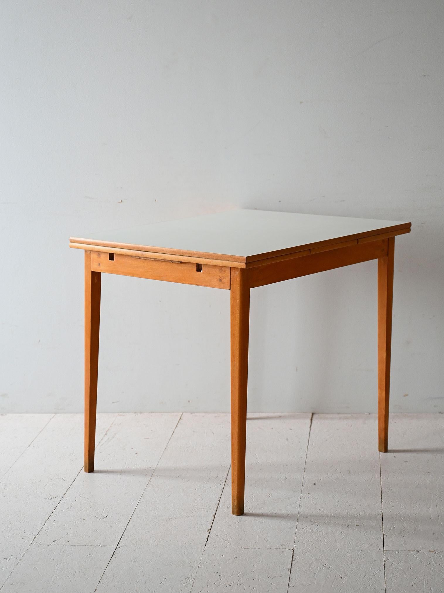 Scandinavian vintage teak and formica table In Good Condition For Sale In Brescia, IT