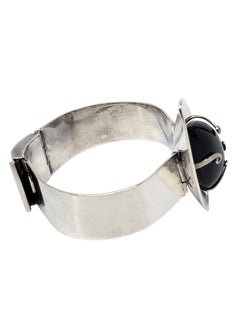 Bracciale rigido con cerniera in argento sterling e cabochon nero, Taxco, Messico #24678