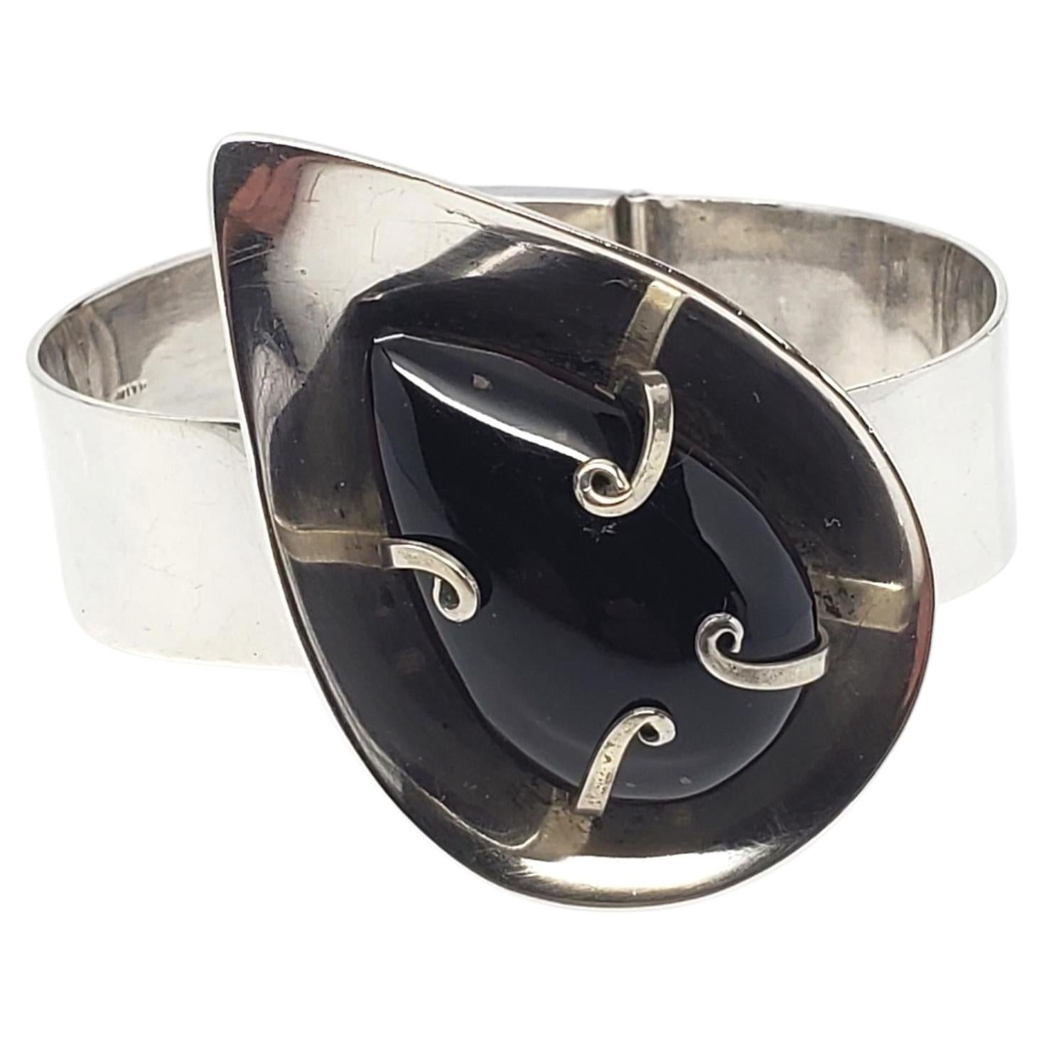 Taxco Mexico Sterling Silver Black Cabochon Hinged Bangle Bracelet #24678