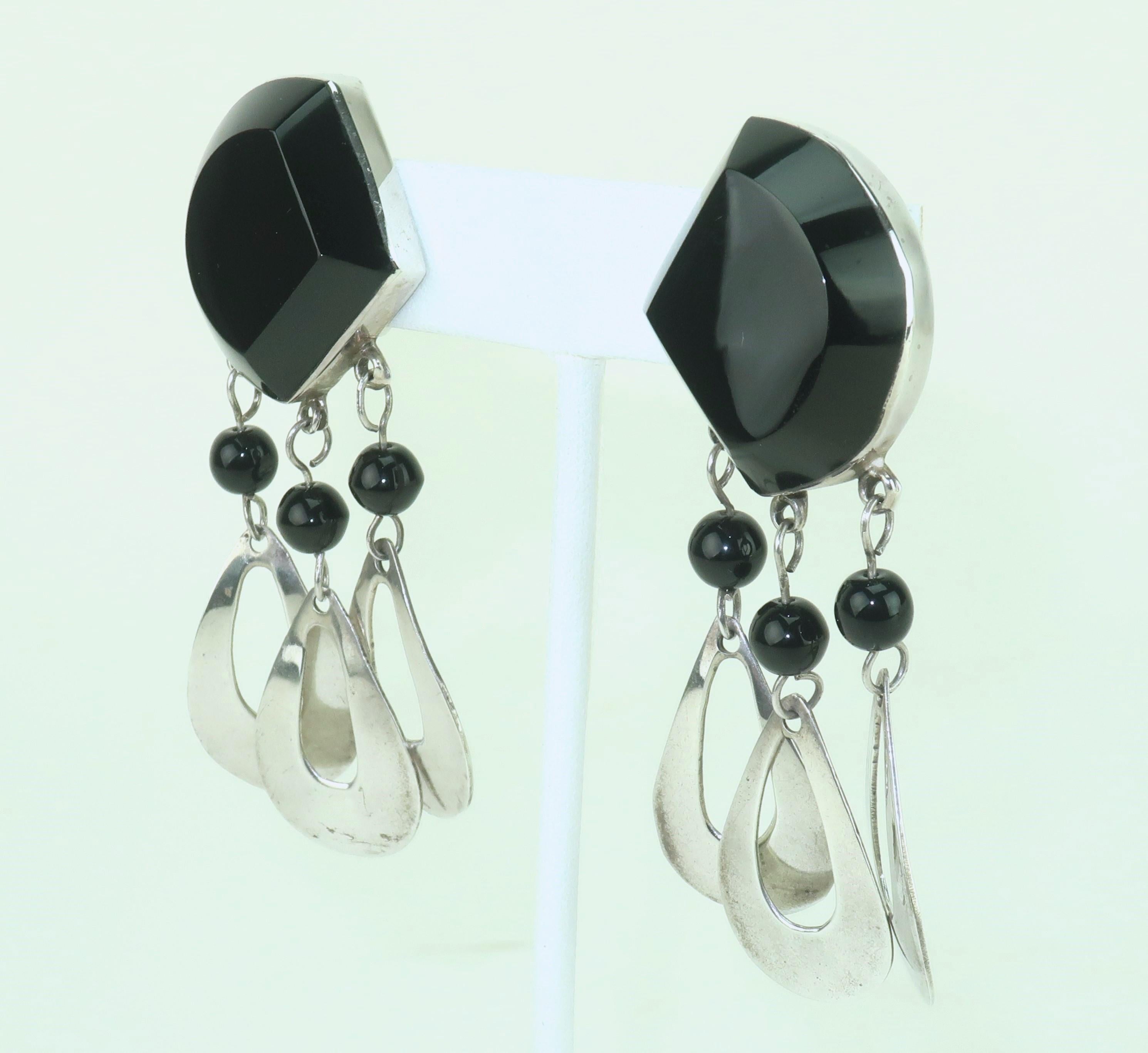 Artisan Taxco Mexico Sterling Silver & Black Glass Dangle Earrings, 1960’s For Sale