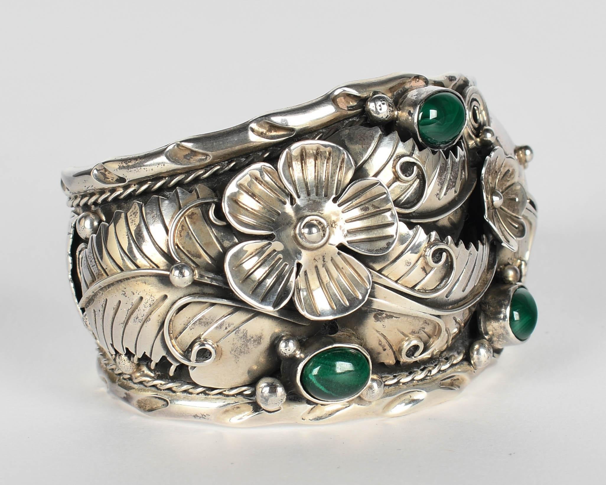 Taxco Mexico Sterling Silver Malachite Cuff Bracelet (Sterlingsilber) im Angebot