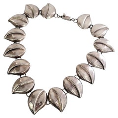 Taxco Mexico TM-96 Sterling Silver Large Leaf Link Necklace