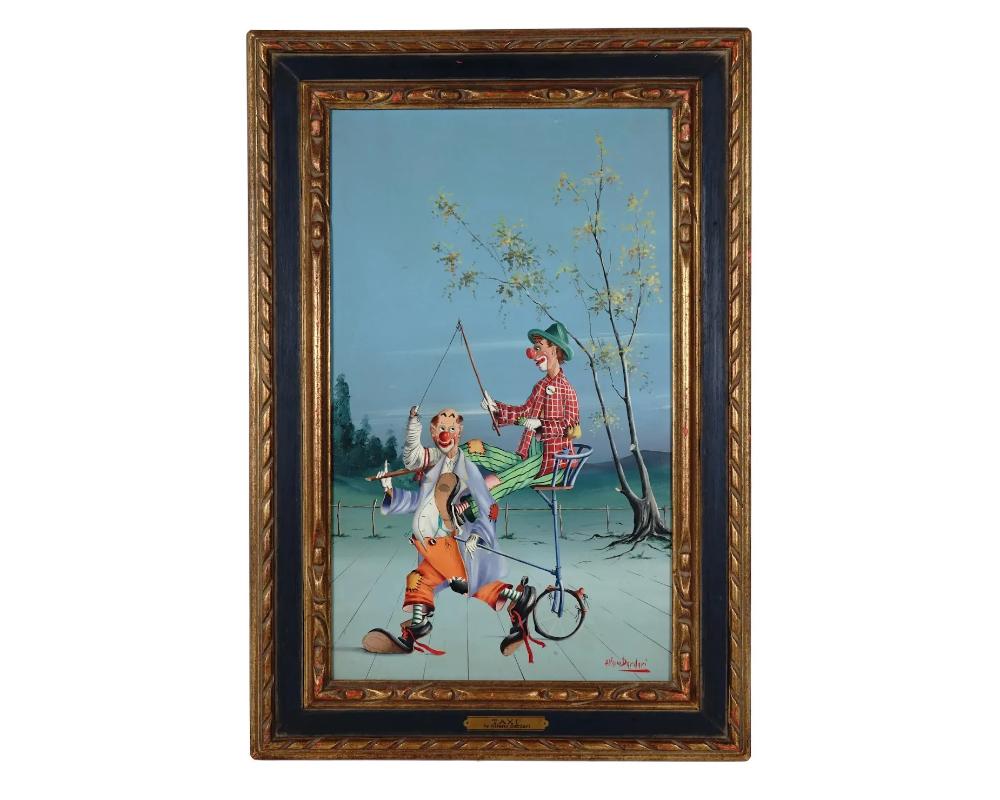 Peinture à l'huile sur toile représentant deux clowns chevauchant un monocycle dans un champ vide. Signé Alfano Dardari en bas à droite. Titré Taxi sur le cadre. Marque au dos : Tous les droits de reproduction de ce tableau sont réservés à Bernice