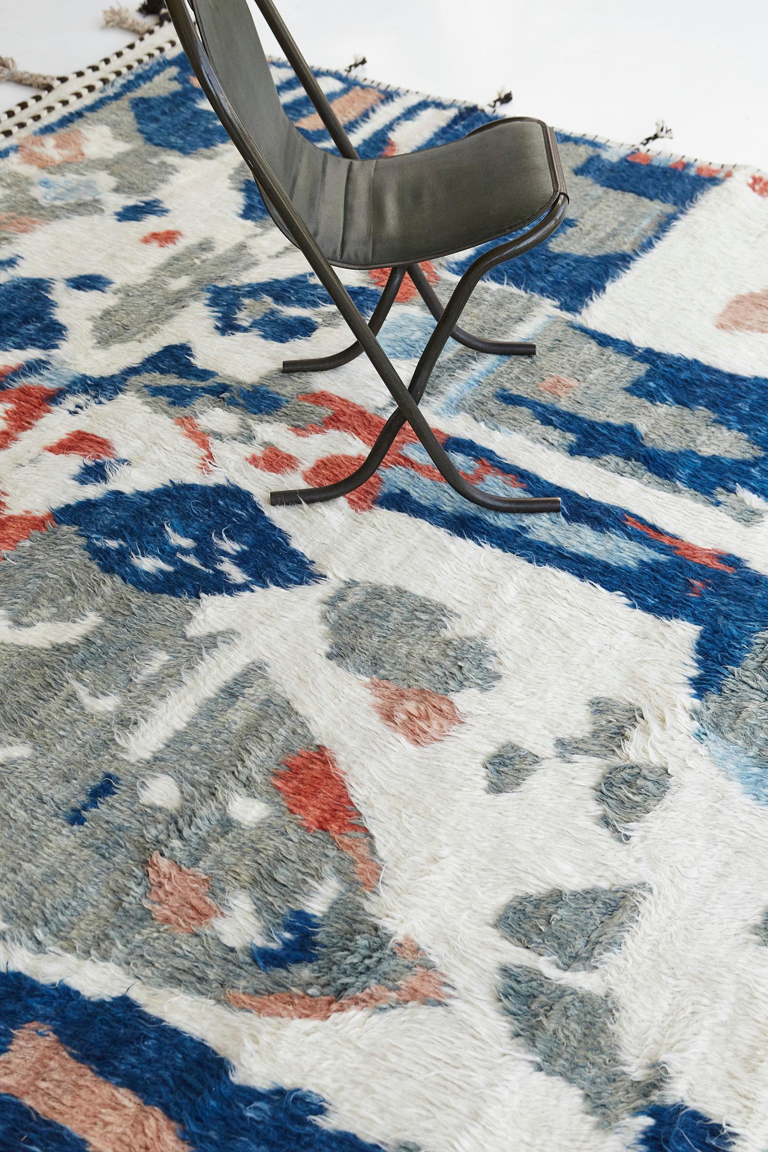 Tazekka' è realizzata in lana di lusso ed è composta da elementi di design senza tempo. L'intreccio di tonalità naturali della terra con colori vivaci e un design unico è ciò che rende la collezione Atlas così unica e ricercata.


Tappeto numero