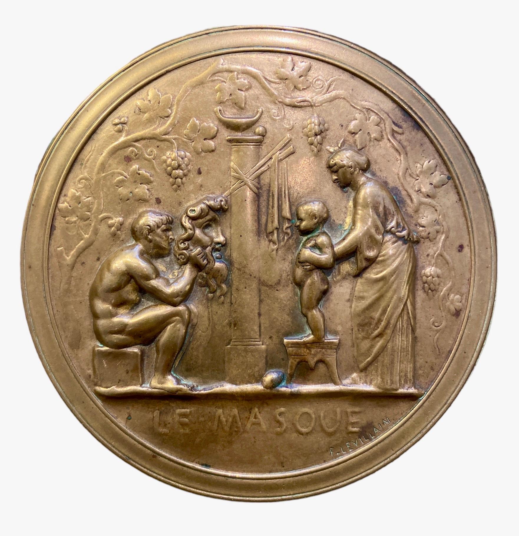 Neoclassical Revival Tazza in bronze For Sale