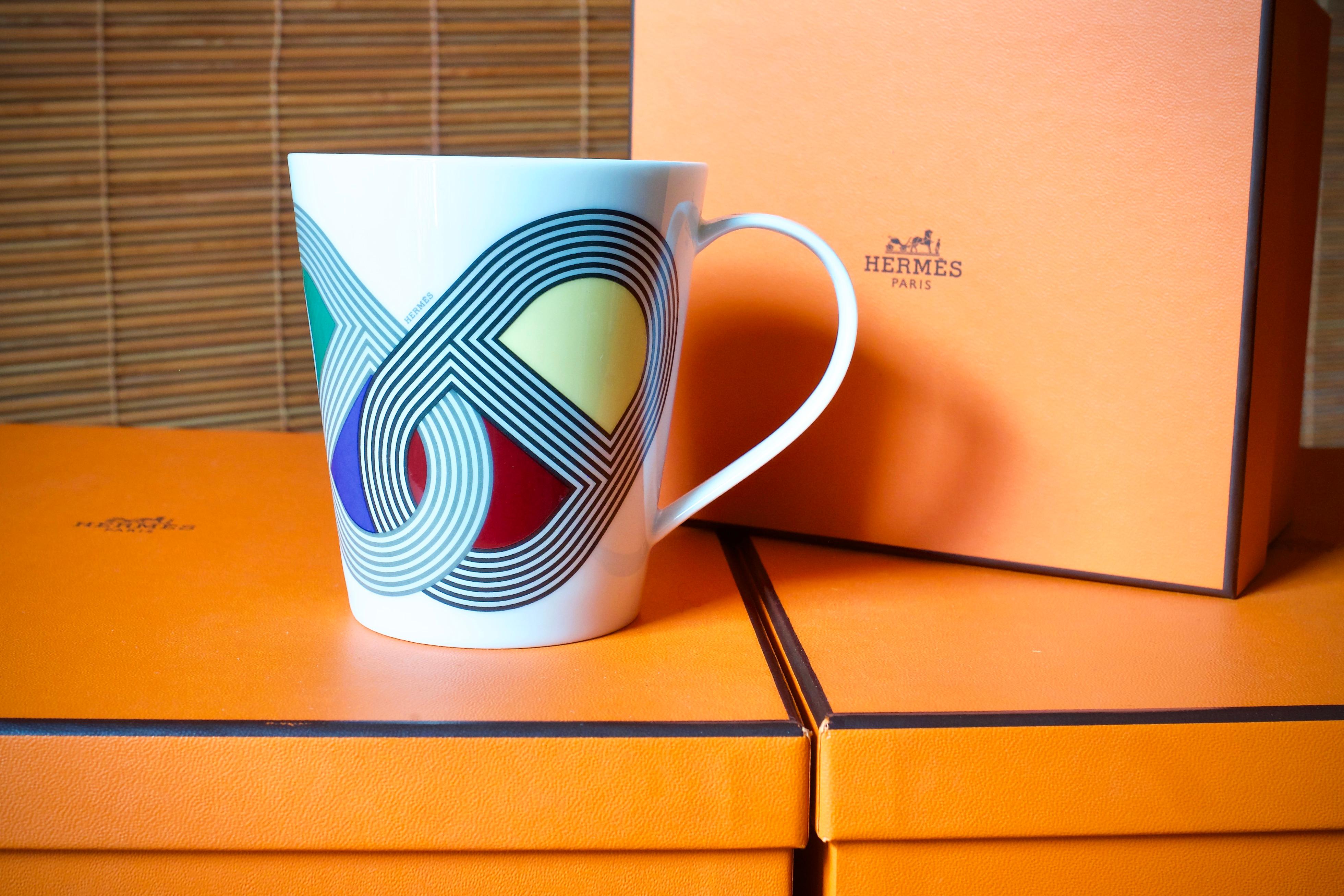 Hermès Vintage Selection by Corrado Luxury - Porzellantasse mit 'Circuit'-Motiv, verkauft mit Box.