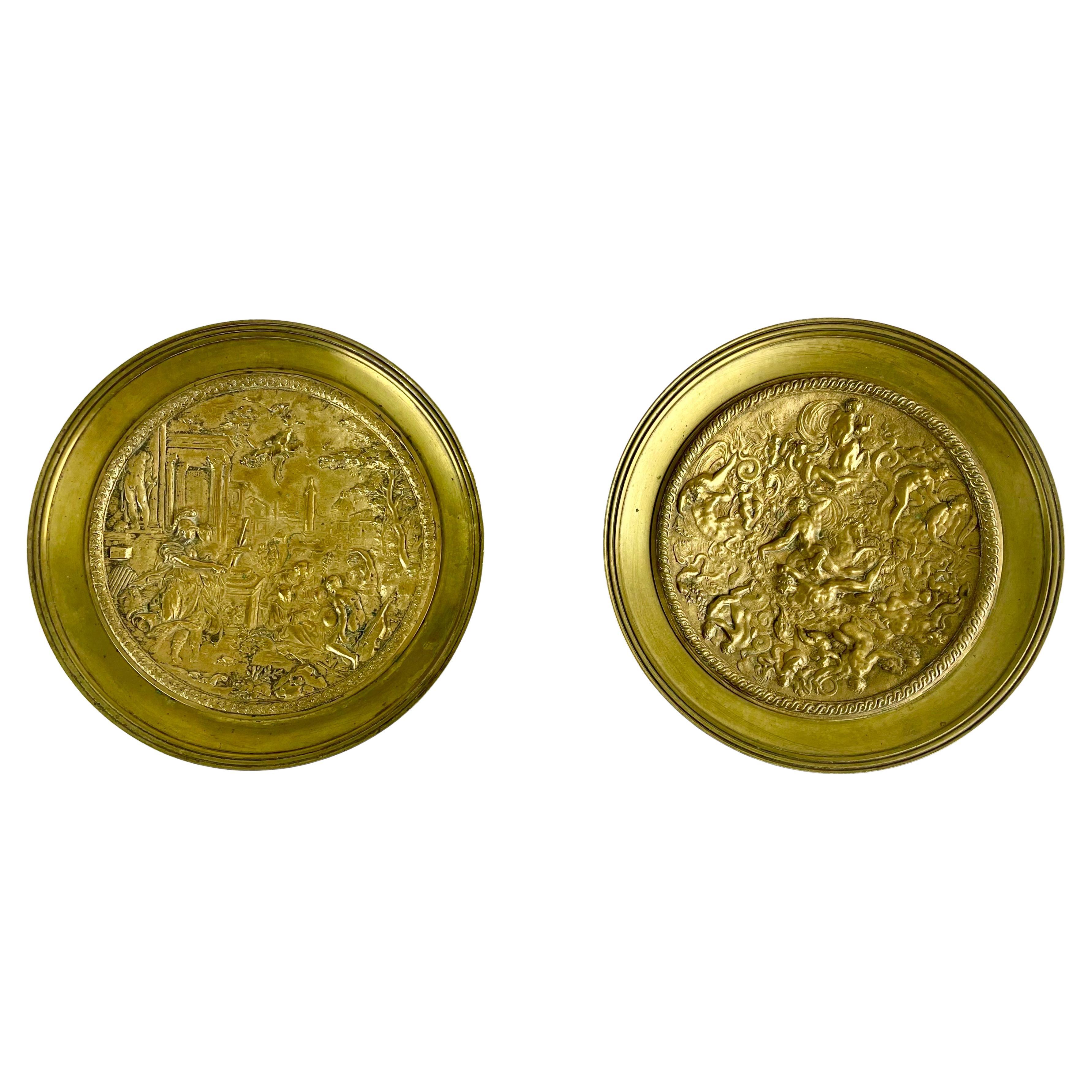 Tazza Neo Renaissance Pair of Cups Gilt Bronze Decor Deities of Antiquity 19thC. For Sale 5