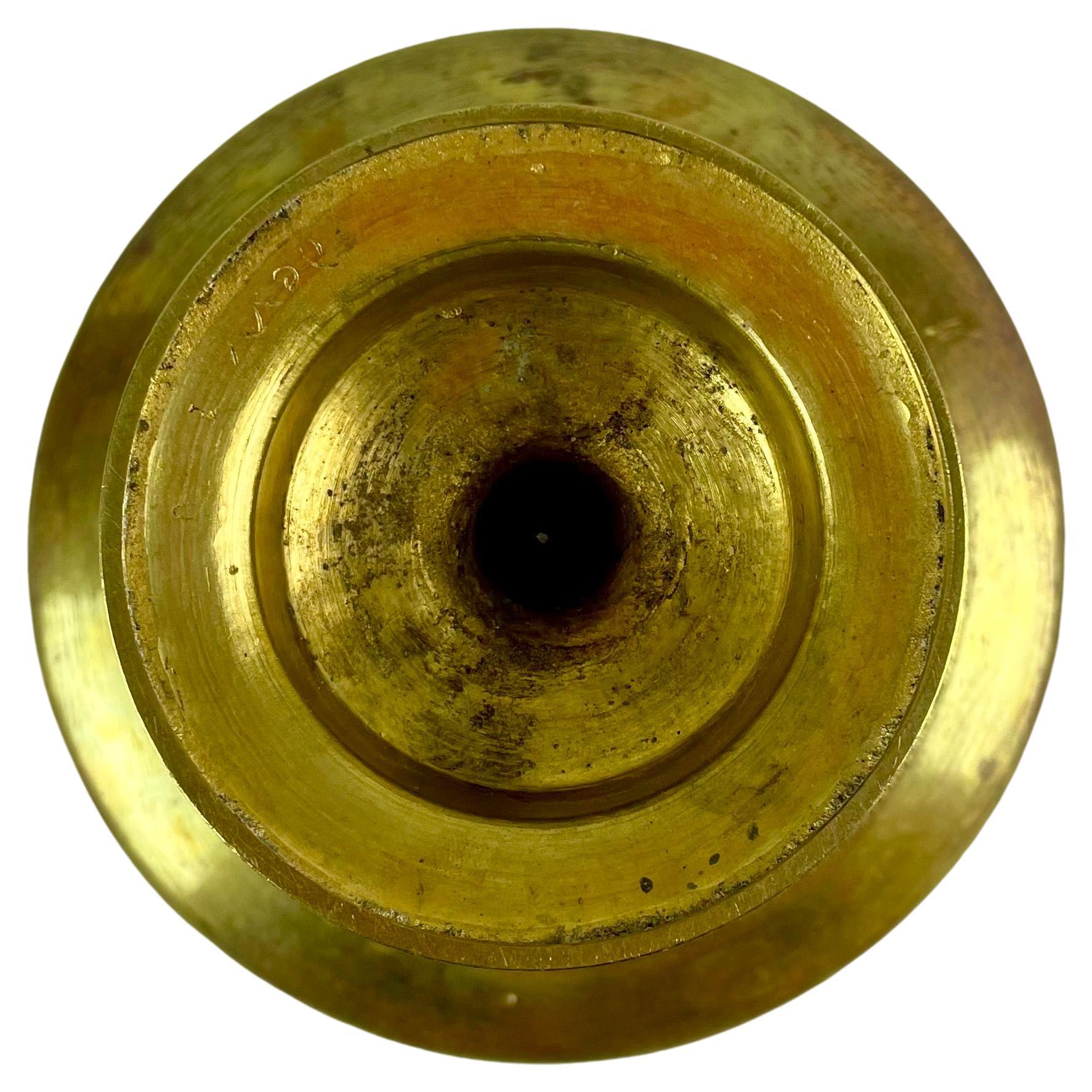 Paire de tasses décoratives en bronze doré de style néo-Renaissance de Tazza de l'Antiquité du 19e siècle en vente 6