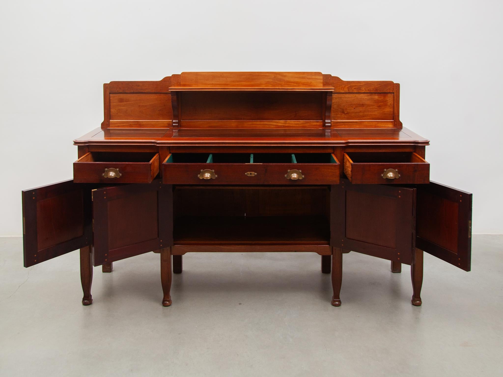 Aparador t'Binnenhuis Diseñado por Jac van den Bosch, Escuela Amsterdamse 1909 en Bueno estado para la venta en Antwerp, BE