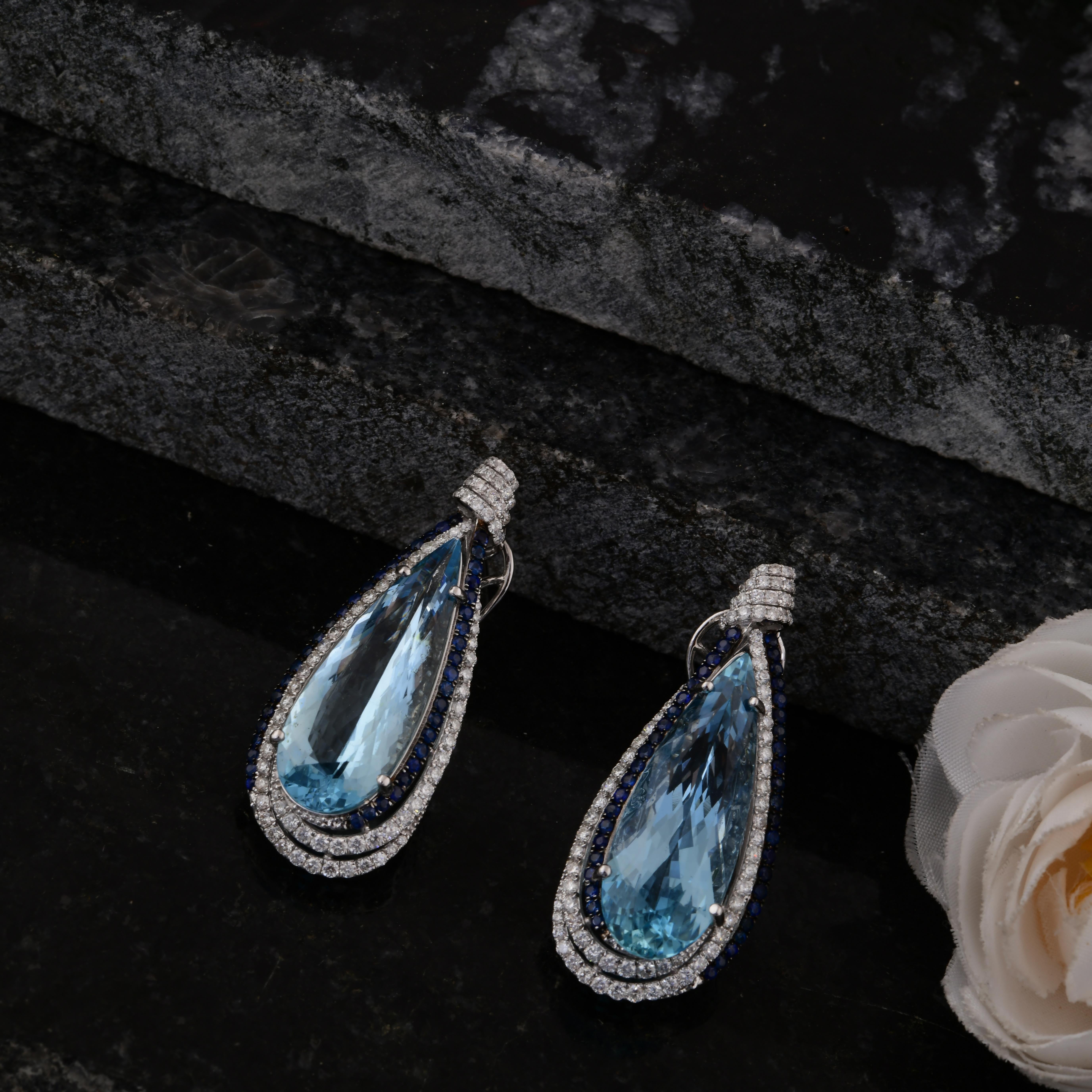 Boucles d'oreilles goutte d'aigue-marine et saphir en or blanc 14k Halo Diamonds TCW 17.11 en vente 3