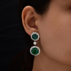 TCW 30,84 Esmeralda de Zambia Halo Pendientes colgantes de oro blanco de 18k