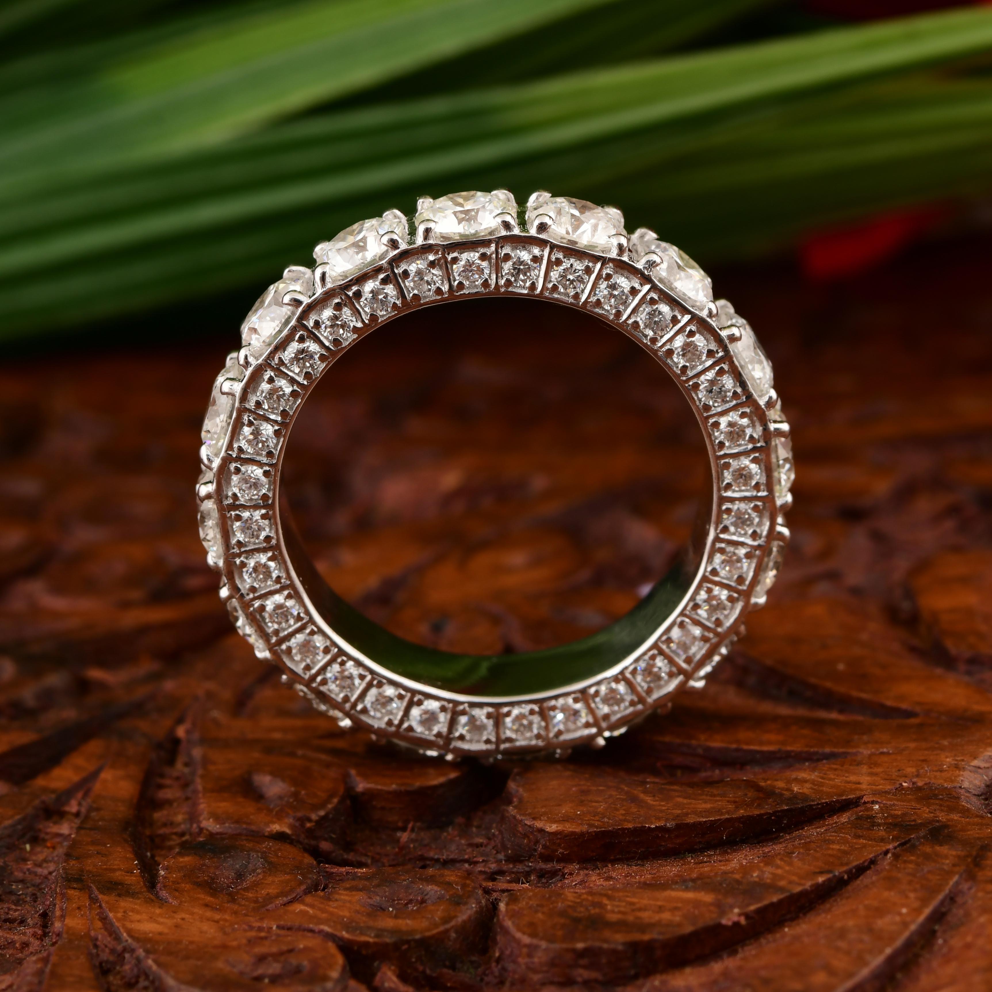 in vendita:  Anello Eternity Wedding Band con diamanti TCW 4.85 SI/H in oro bianco 14k Tutte le tariffe pagate 9