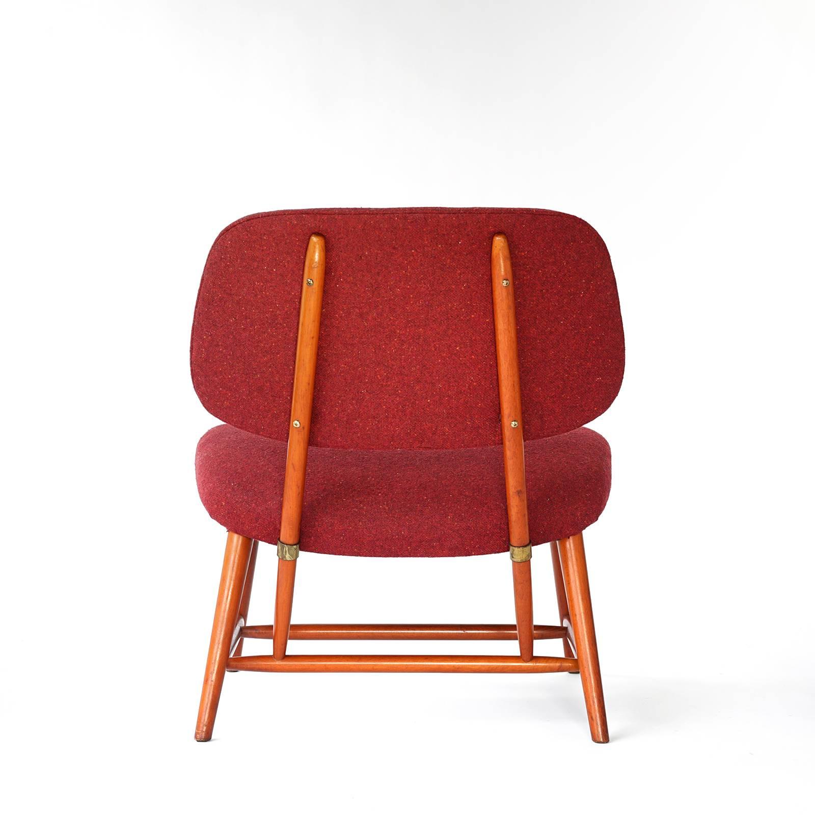 Scandinavian Modern Te-Ve Slipper Chair by Alf Svensson