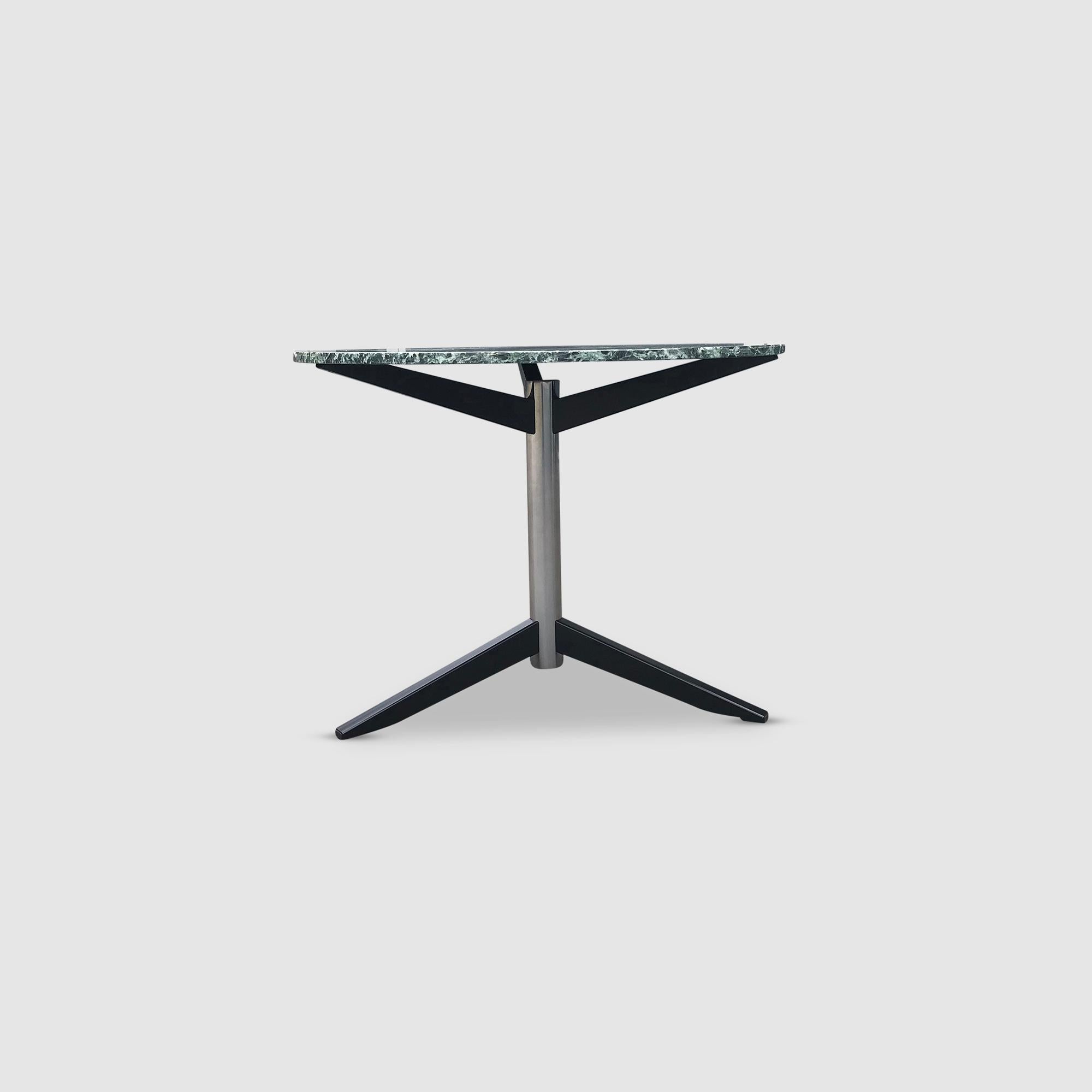 TE06 dining table by Martin Visser for ‘t Spectrum Netherlands 1970s For Sale 6