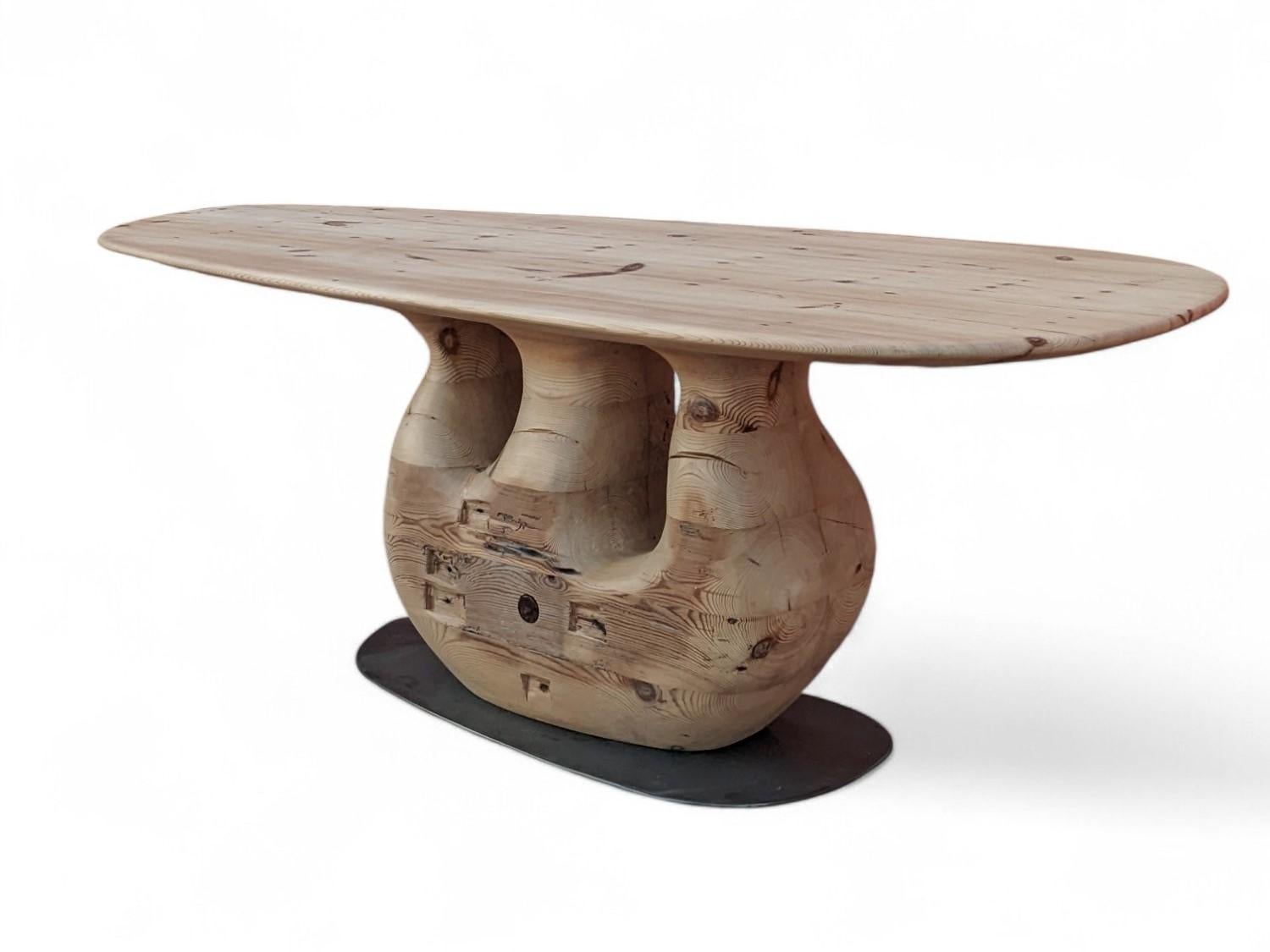 Postmoderne Tea 1750 Collection Table à manger V2 par AMBER x IÑIGO CALLEJA en vente