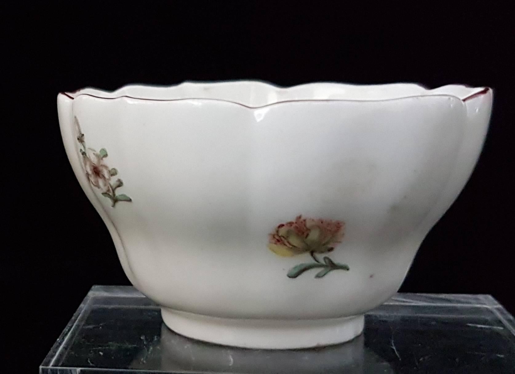 Tea bowl and Saucer, Chelsea, circa 1752 In Excellent Condition For Sale In Melbourne, Victoria