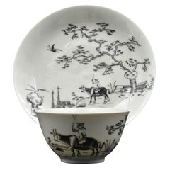 Tazón de té y platito, lápiz con niño sobre un búfalo, Worcester, hacia 1755