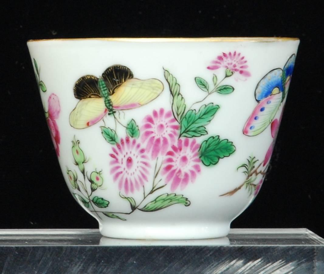 Tea Bowl Painted with Butterflies, Chinese, Dutch Decorated, circa 1740 In Good Condition For Sale In Melbourne, Victoria