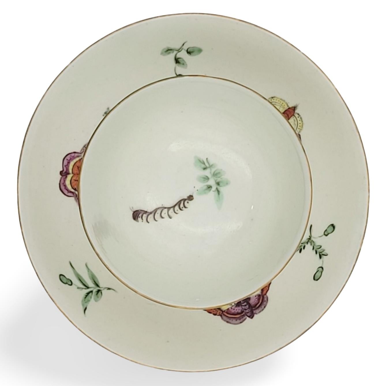 Cuenco y Plato de Té con Insectos. Worcester, Giles, hacia 1760 Rococó en venta