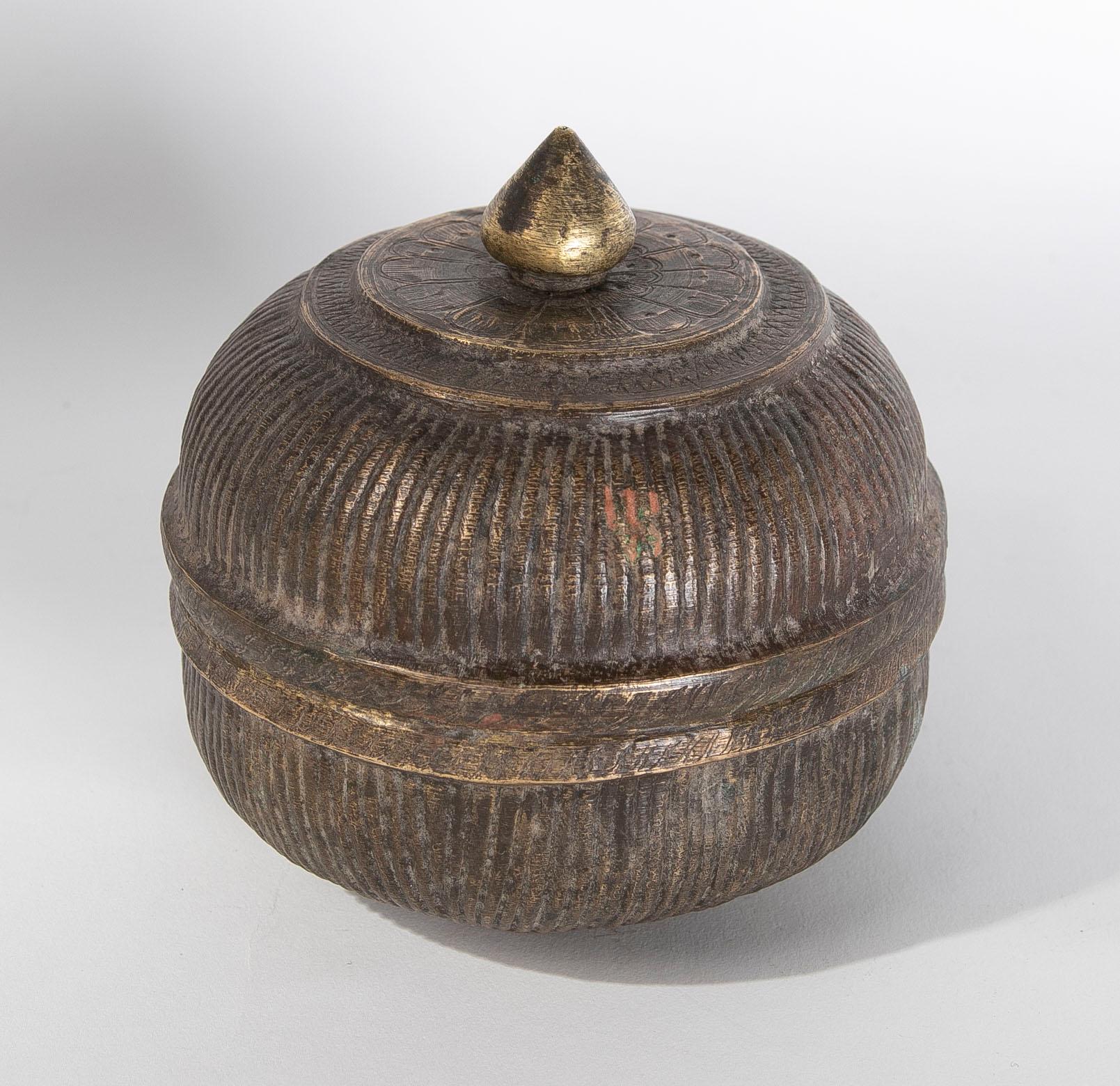 Tea Box with Bronze Lid and Fluted Decoration.