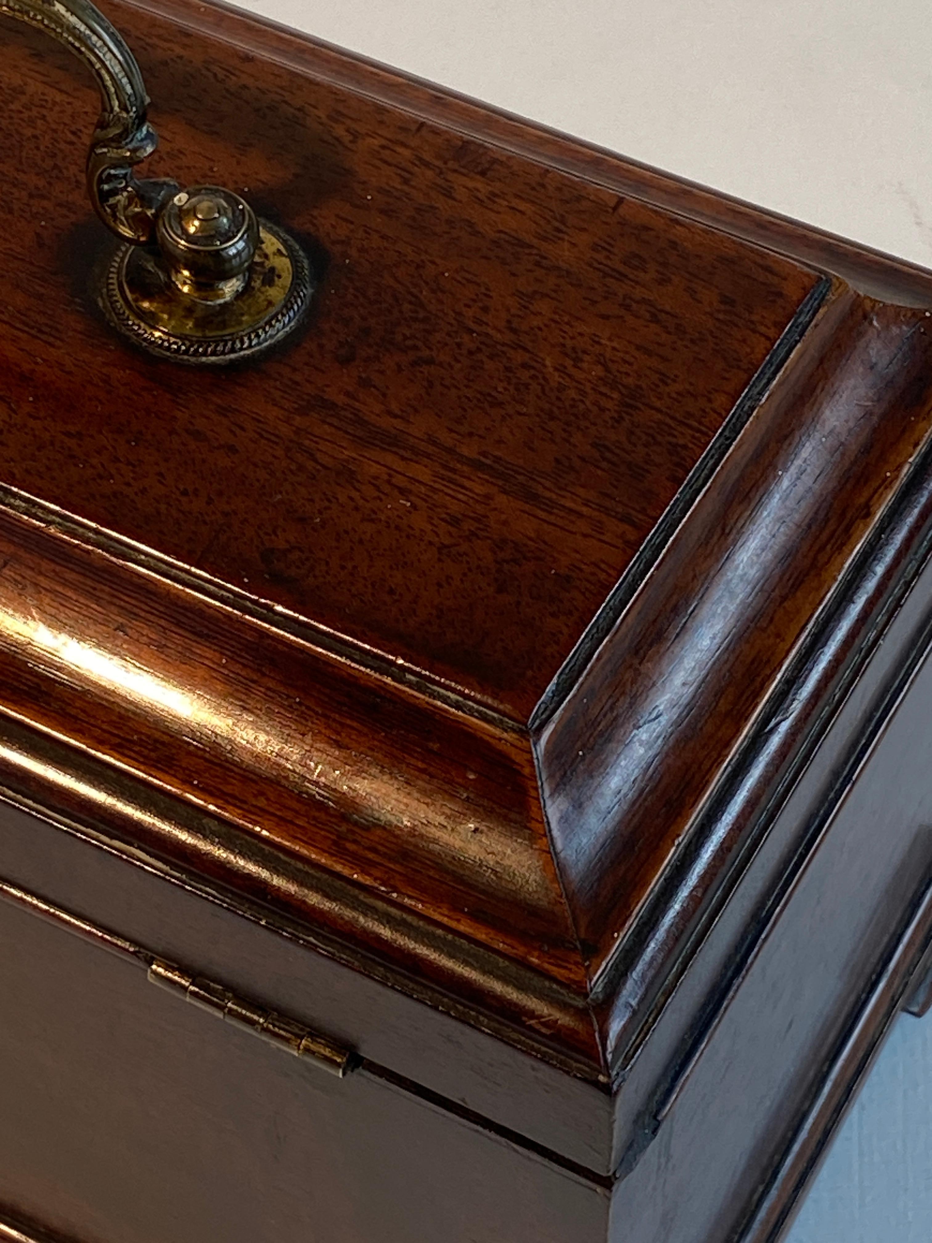 Tea Caddy English George III  In Good Condition For Sale In Cheltenham, GB