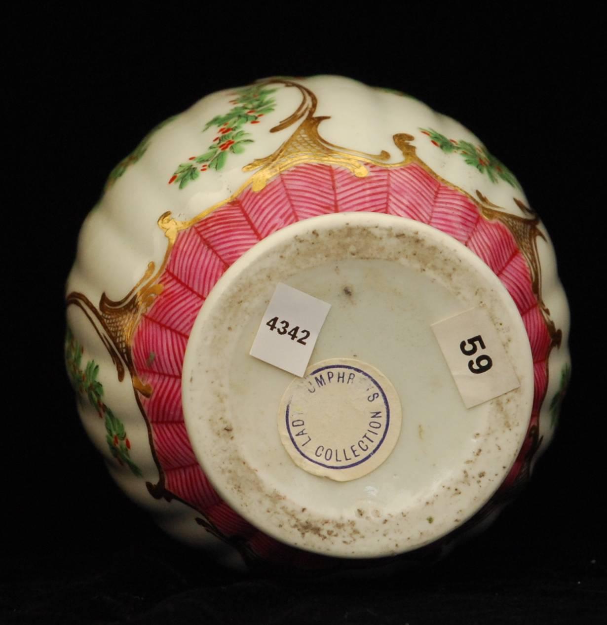 Tea Canister, Hop Trellis Pattern, Worcester, circa 1780 In Good Condition For Sale In Melbourne, Victoria