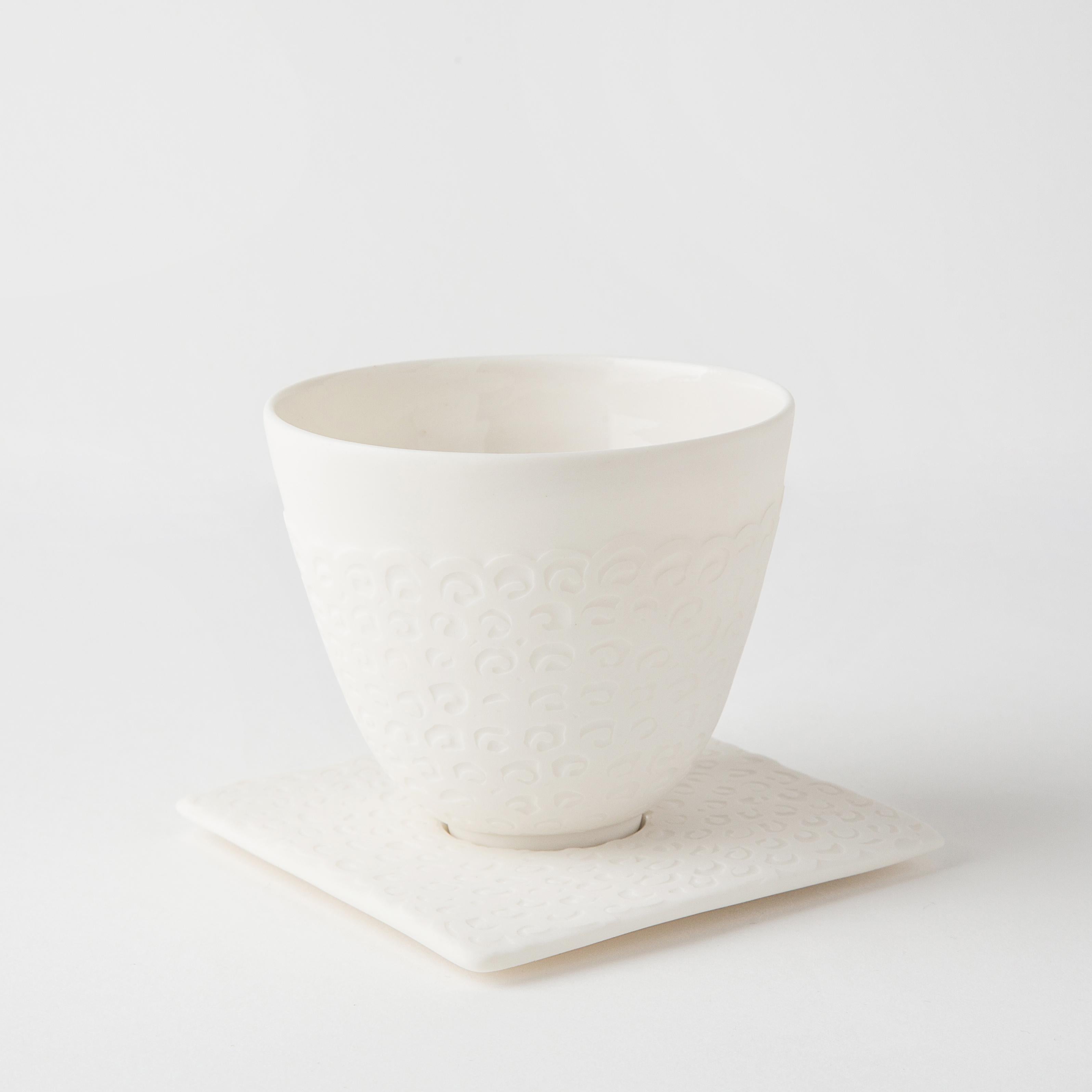 A simple, contemporary style along with the matte, white finesse of the porcelain will add a unique French touch to your table and to your home decor.

Design by Kaoline.