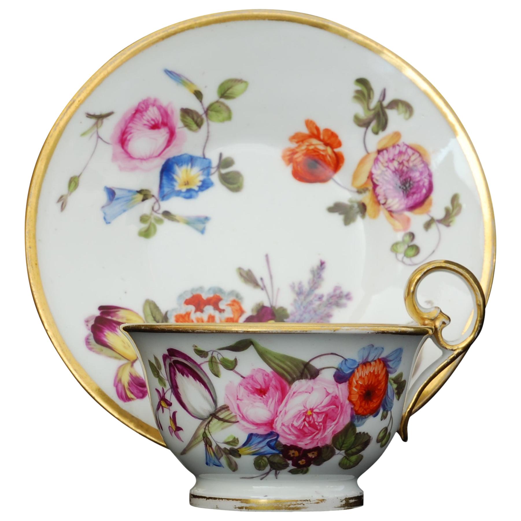 Taza de té y platillo de porcelana de Nantgarw, hacia 1815 en venta