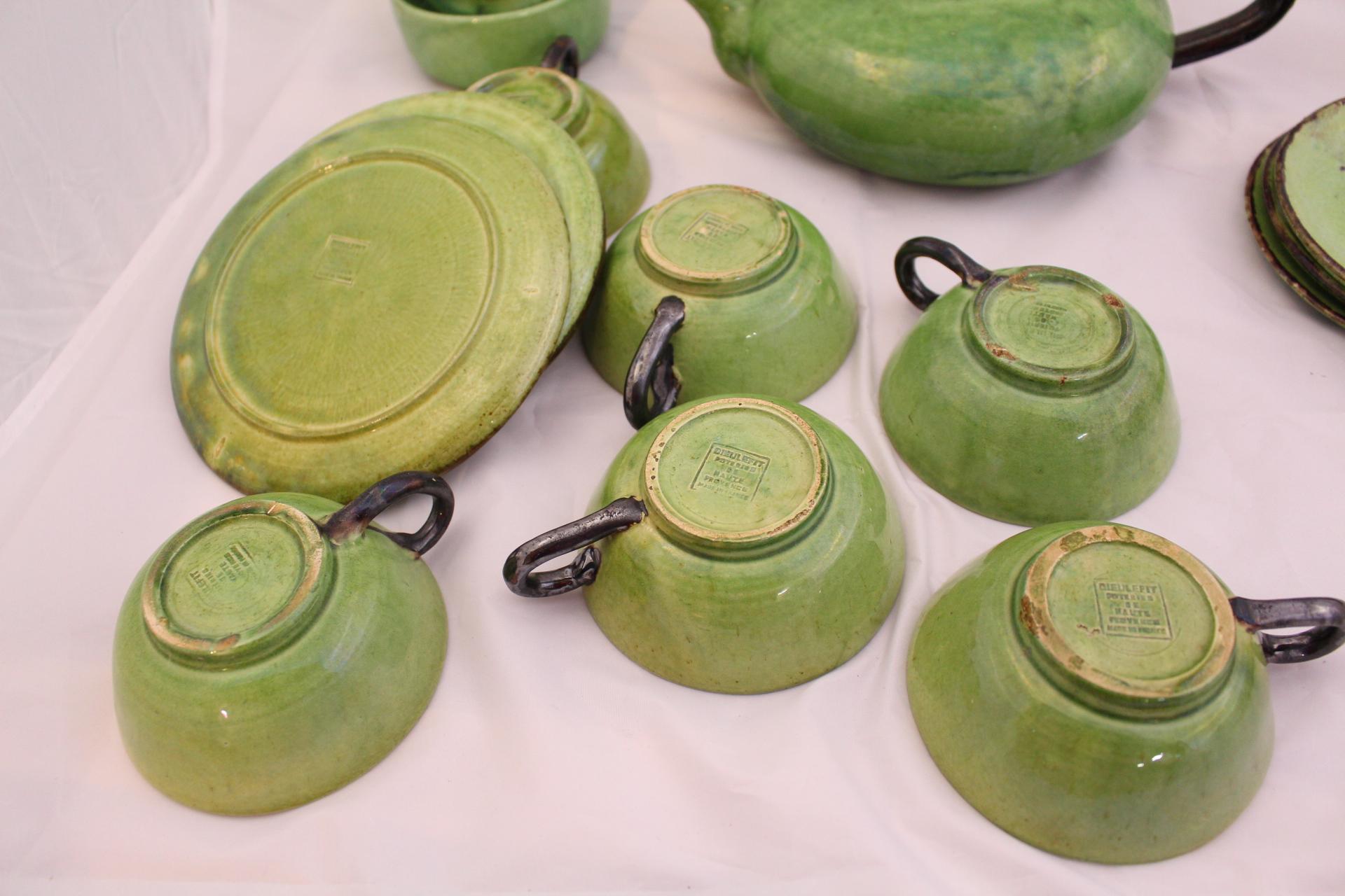 Tea Service by Dieulefit Provencal Studio Art Pottery Green Faience Vallauris In Good Condition In Labrit, Landes