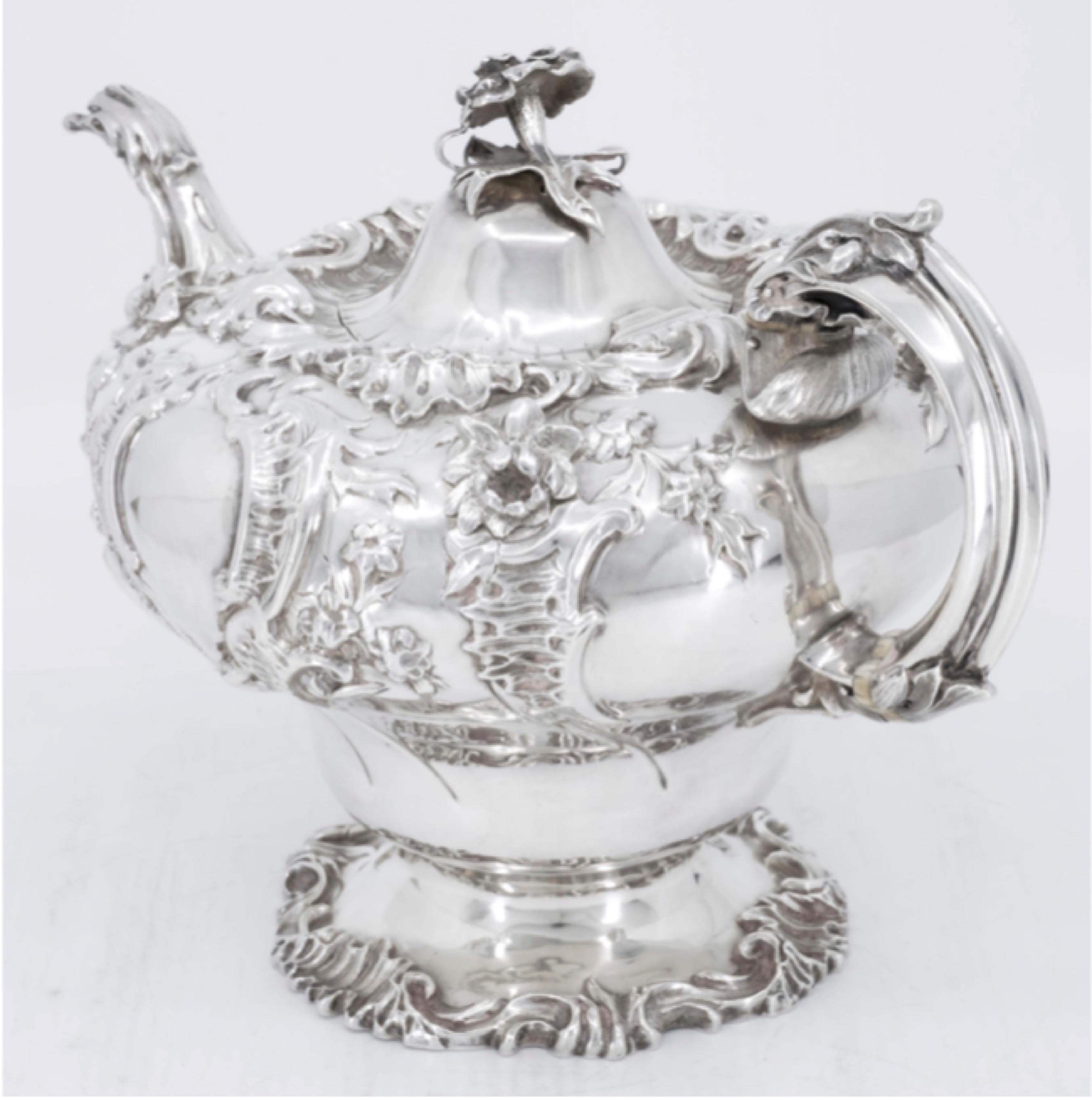 Tea Service English, London Early 19th Century, Charles Fox II, 1801-1872 In Good Condition For Sale In Lantau, HK