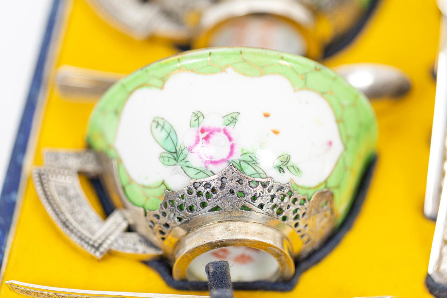 Tea Service in Celadon Porcelain and Silver-Plated Metal, 1920's For Sale 6
