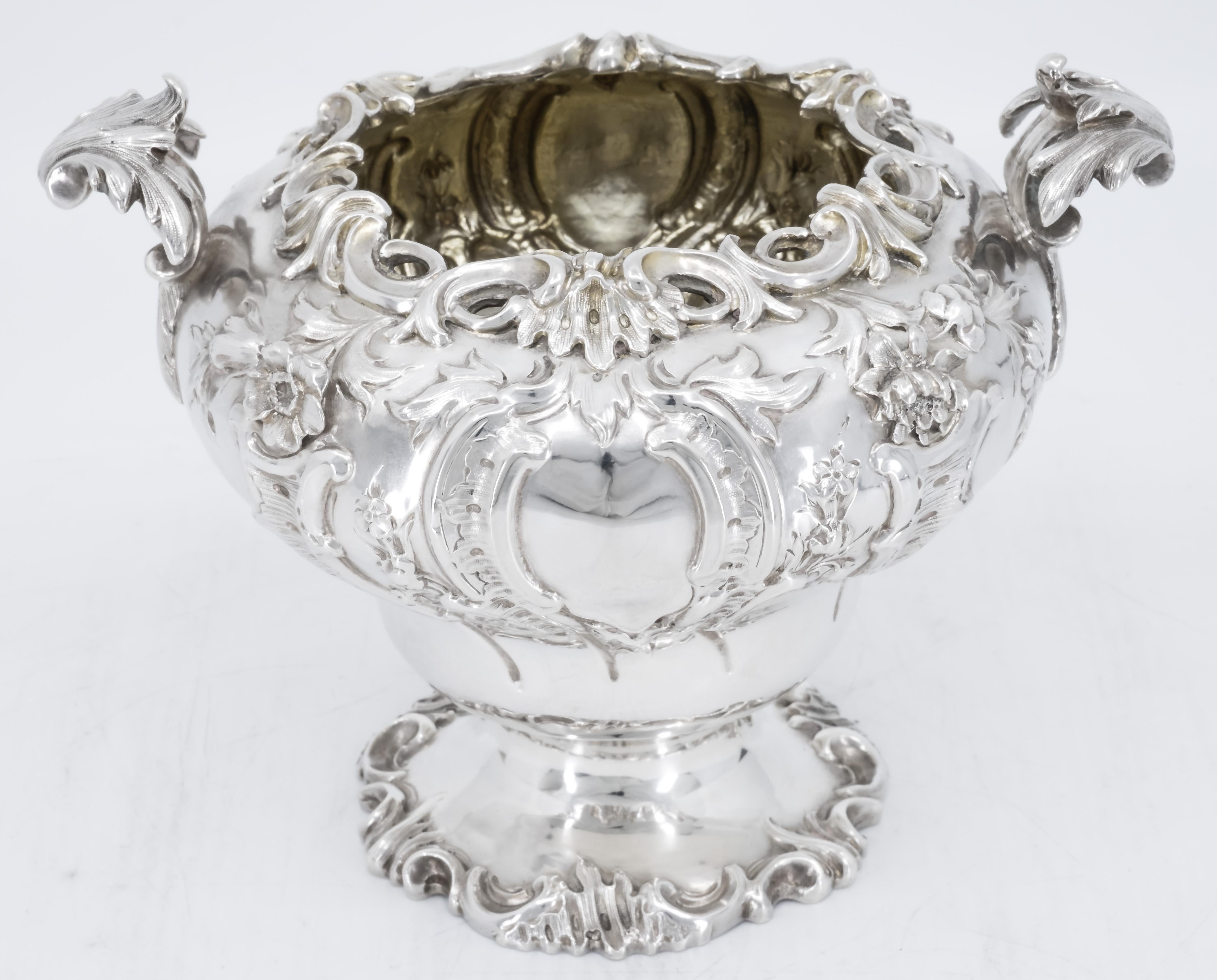 Tea Services in Rococo Style, London Sterling Sliver 925, Early 19th Century For Sale 1
