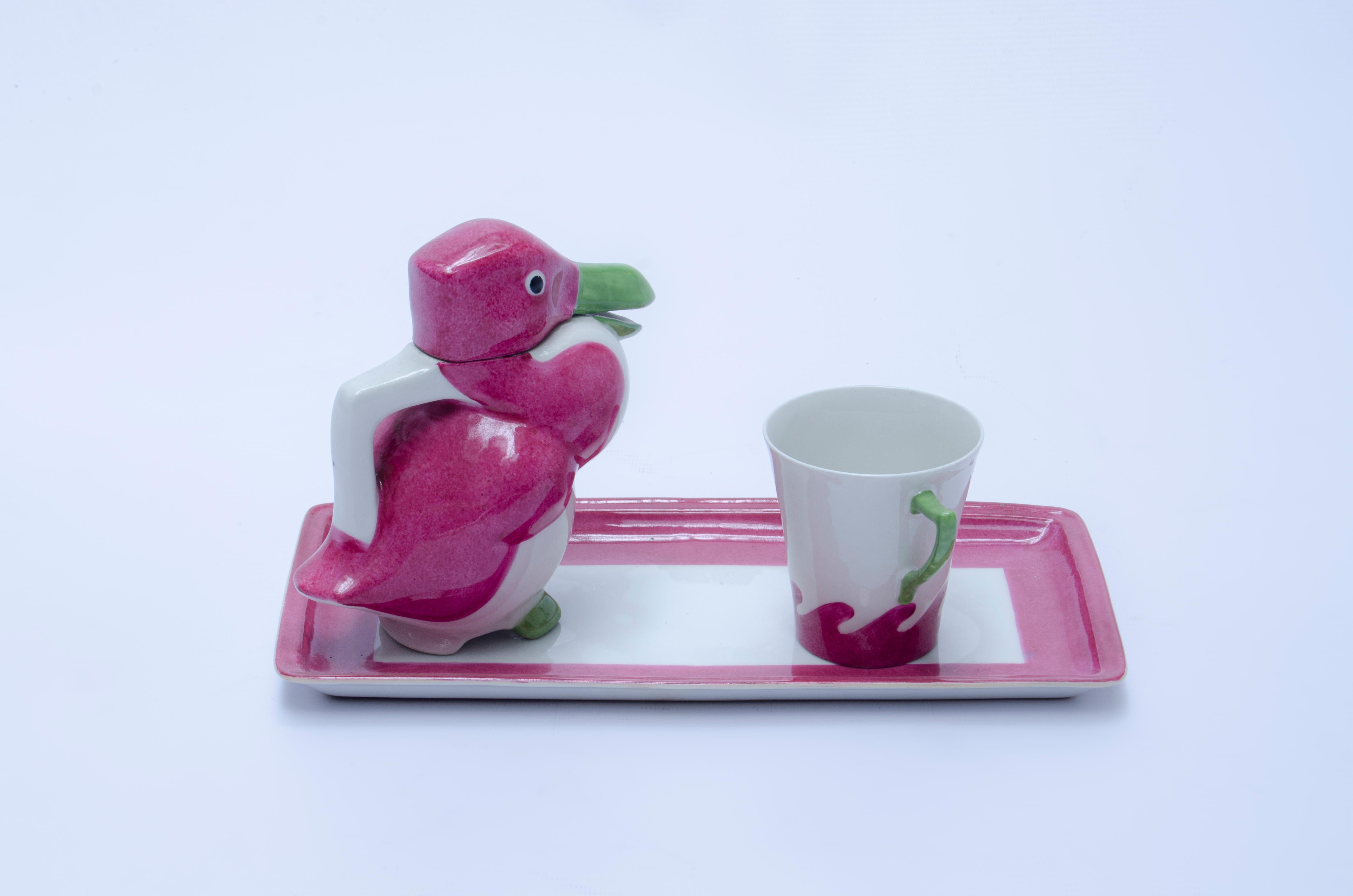 Teeservice von Edouard Marcel Sandoz (1881-1971), hergestellt von Haviland.

Wapler, Jacques-Ph. (1999) 