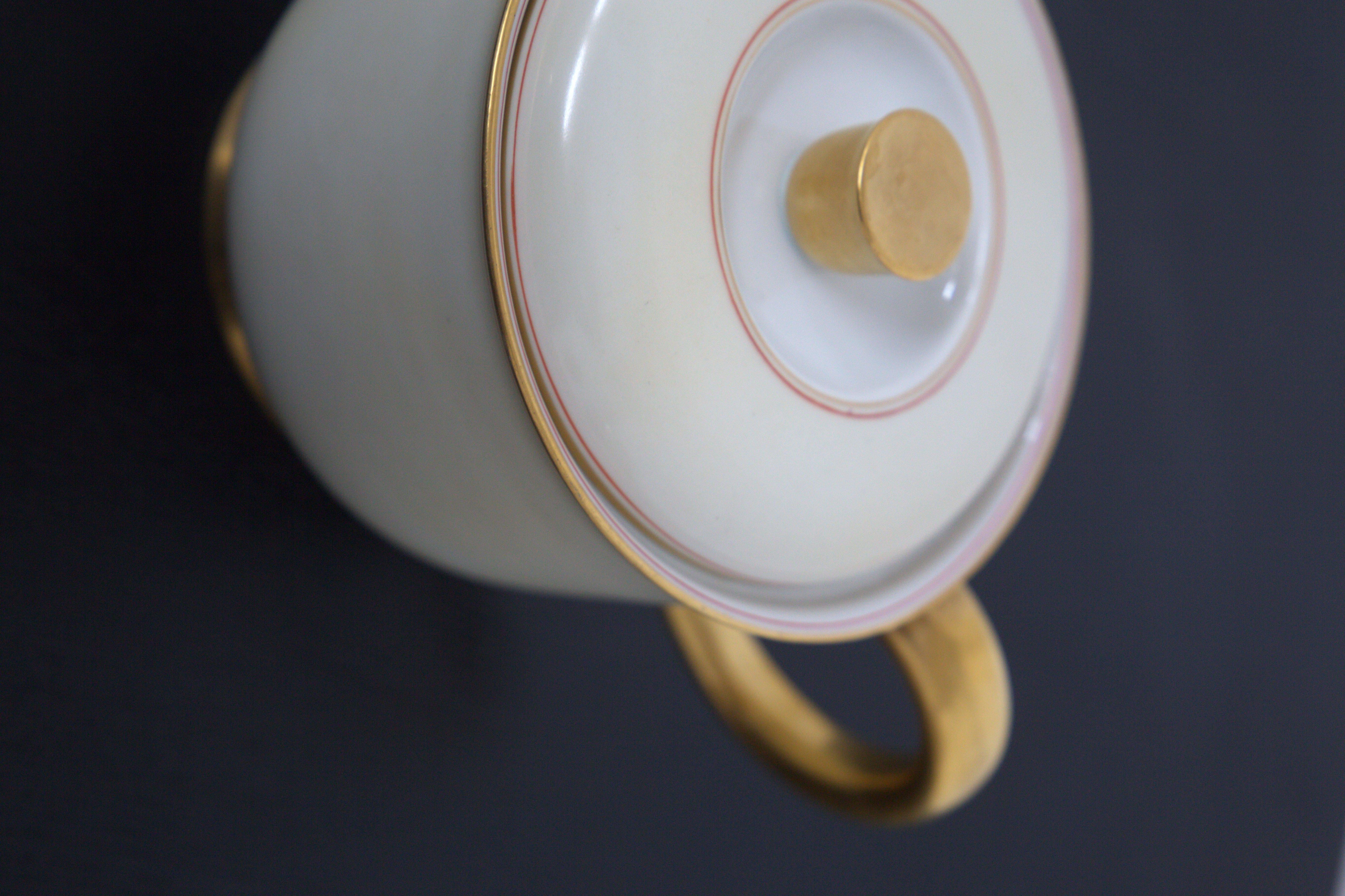 Tea Set in Ceramic and Pure Gold by Gio Ponti for Richard Ginori 4