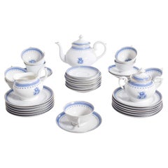 Vintage Tea Set in Renowned Portuguese Porcelain "Vista Alegre"